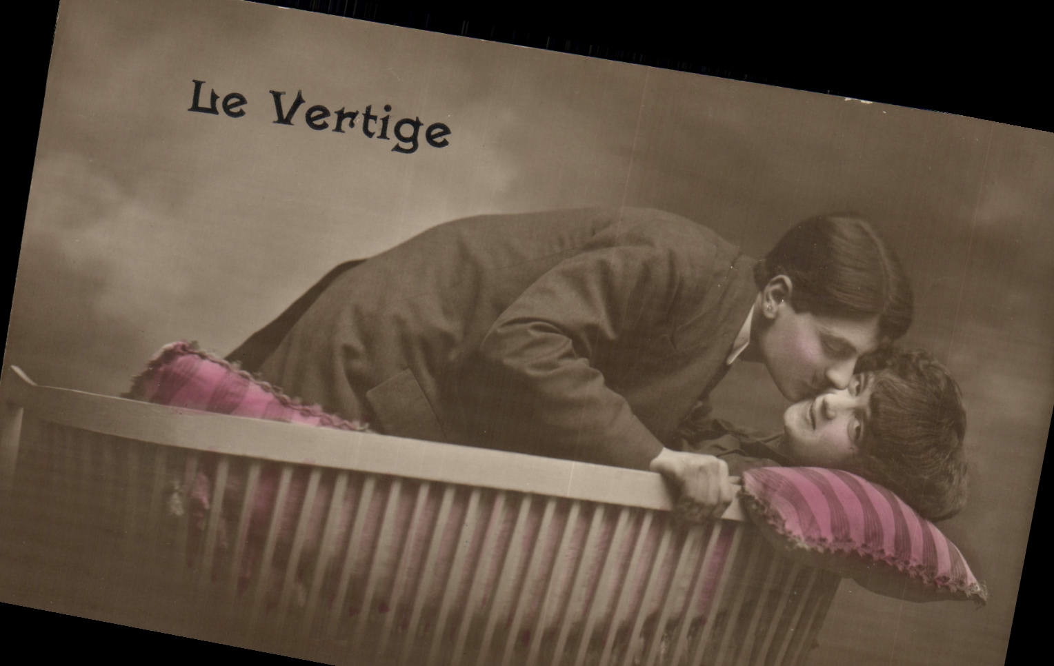 CPA Fantaisie Femme Le vertige