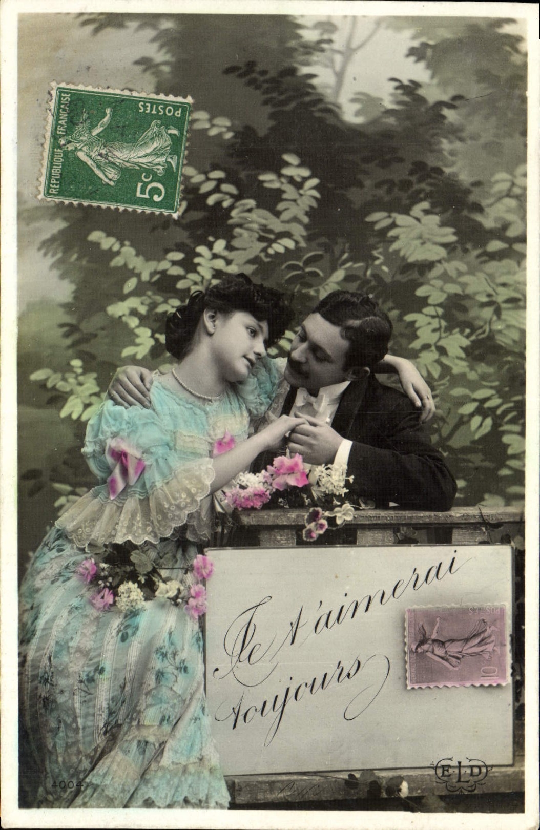 CPA Fantaisie Femme Semeuse