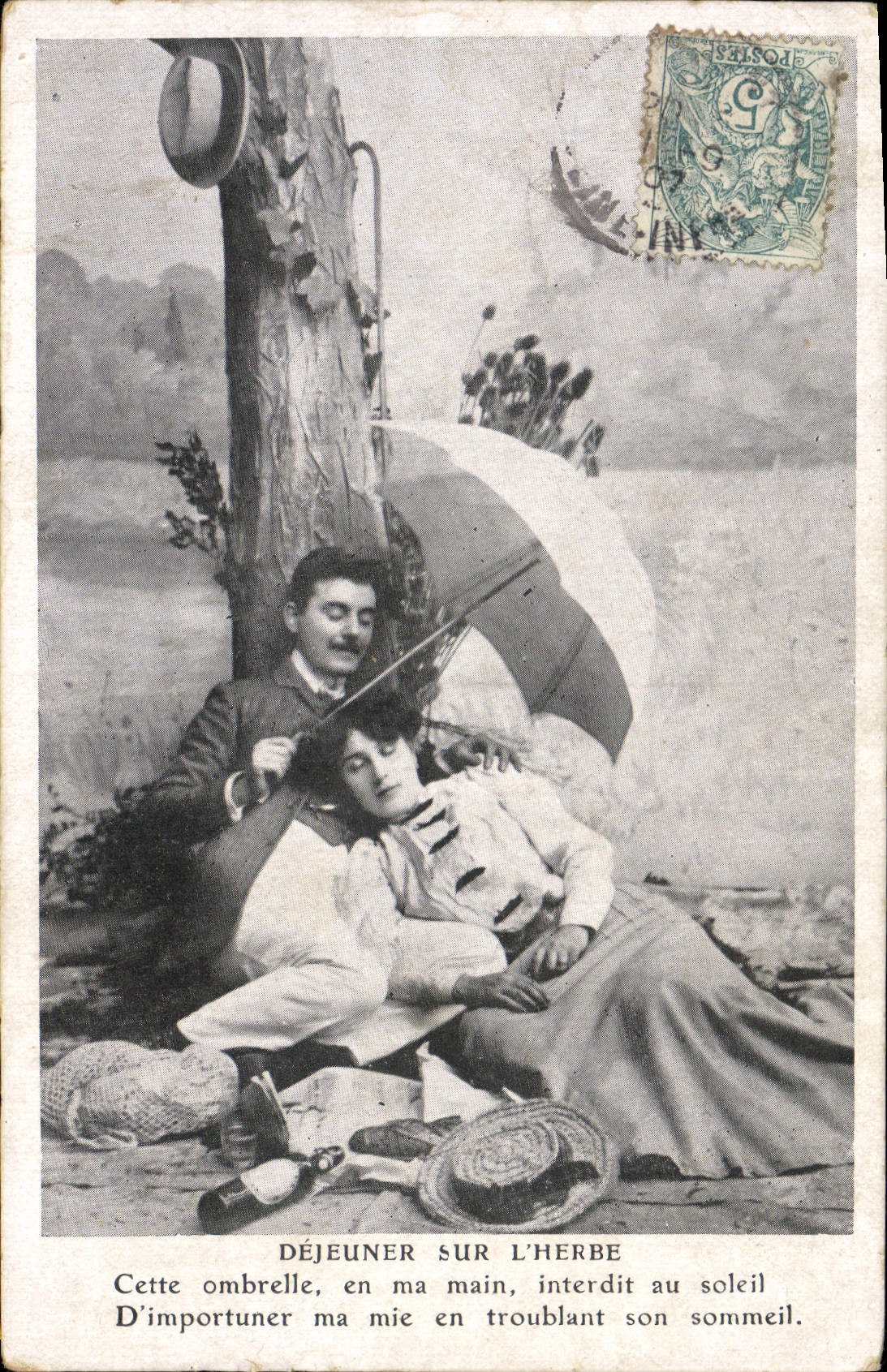 CPA Fantaisie Femme Dejeuner sur l'herbe