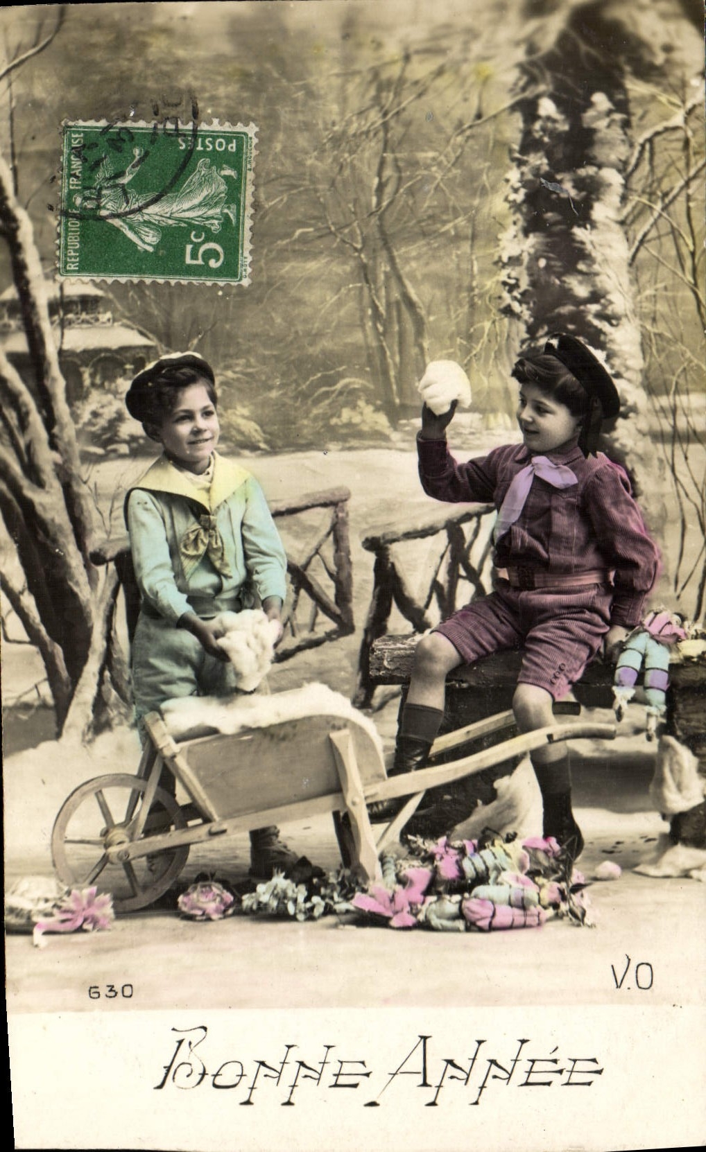 CPA Fantaisie Enfants Boules de neige