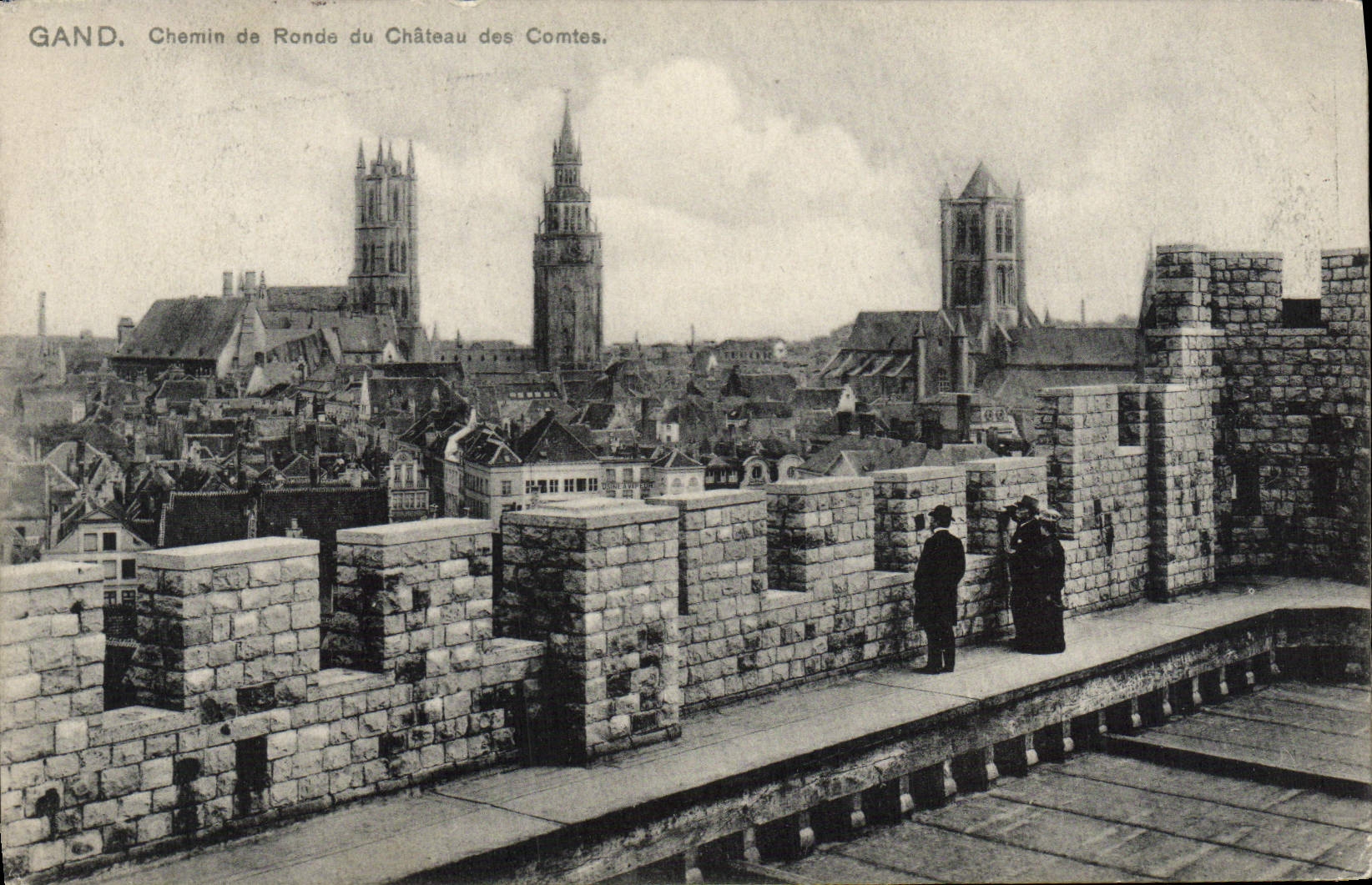VINTAGE POSTCARD Ghent Way of Roude of the Castle of the Counts