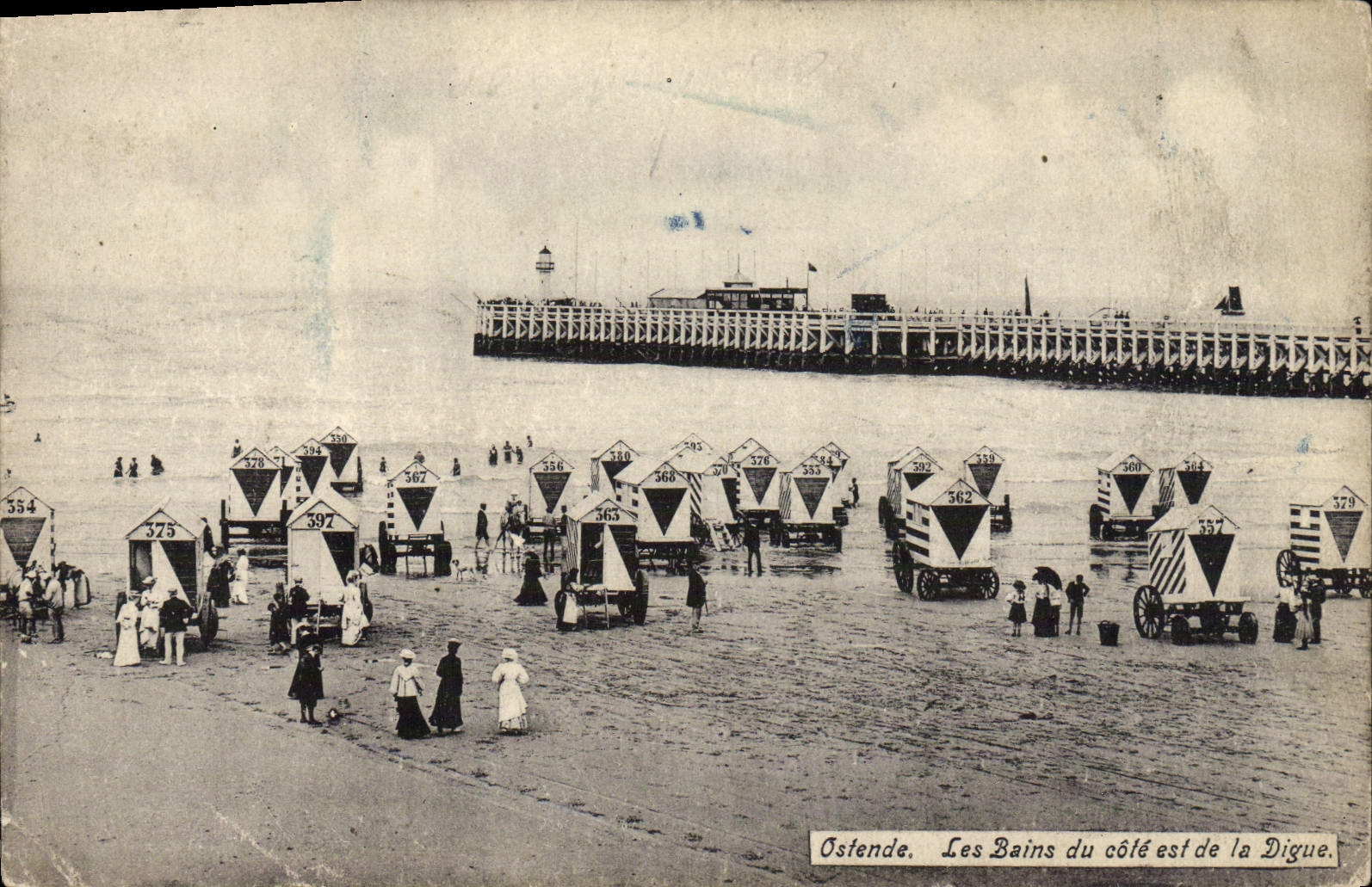 CPA Ostende Les Bains du cote est de la Digue
