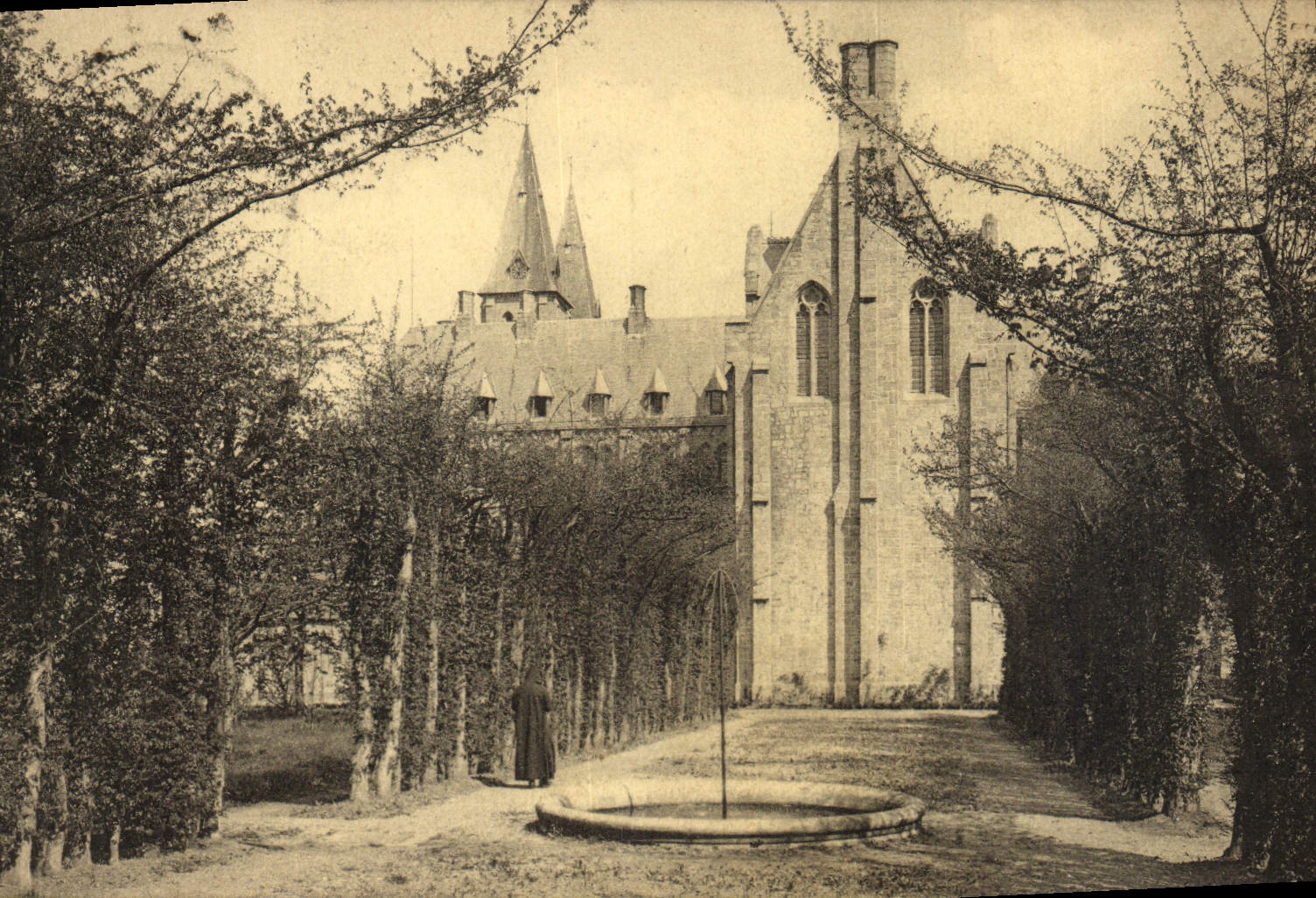 VINTAGE POSTCARD Maredsous Abbey One of the alleys of the Garden