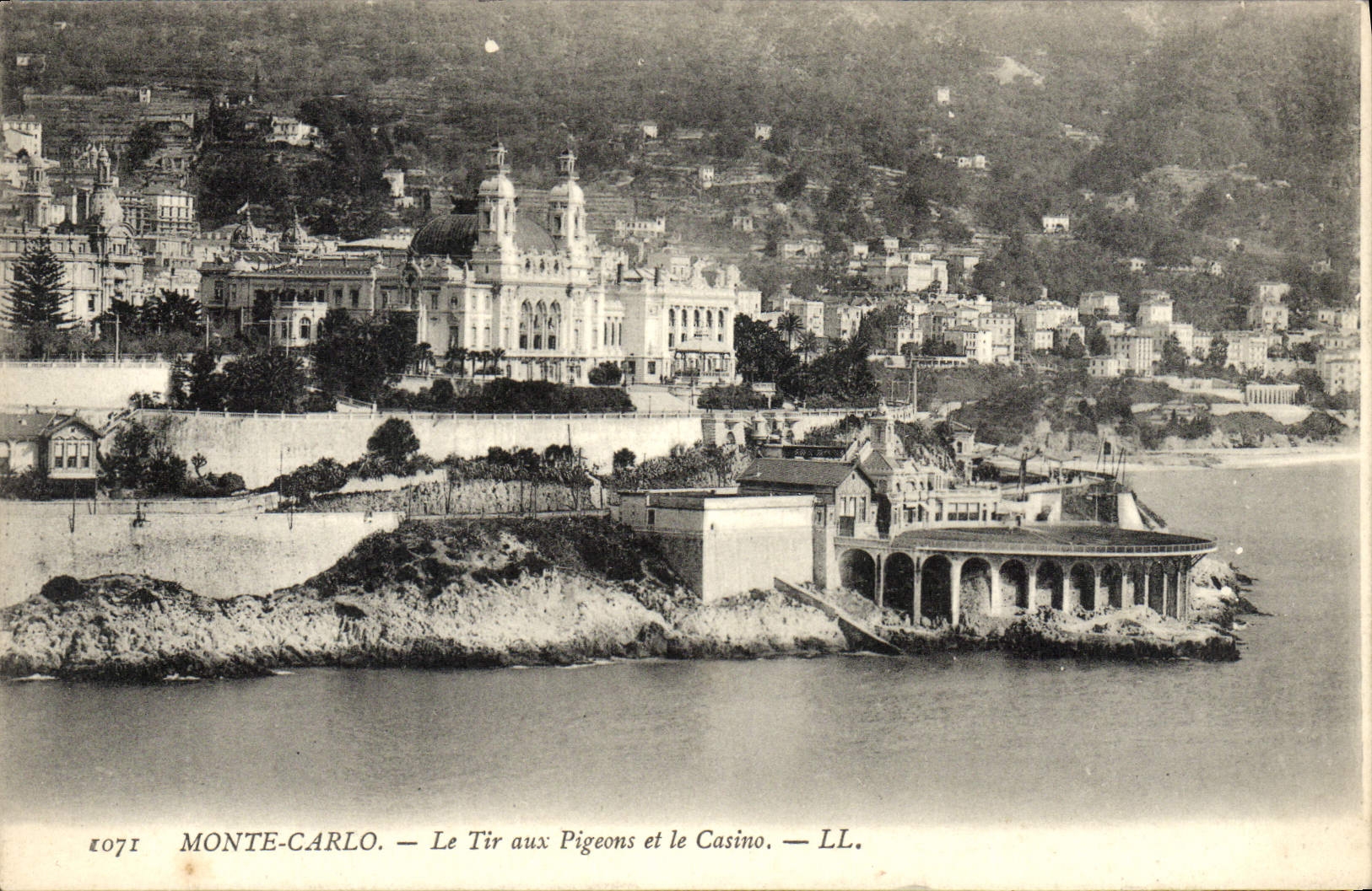 CPA Monte Carlo Le Tir aux Pigeons et le Casino