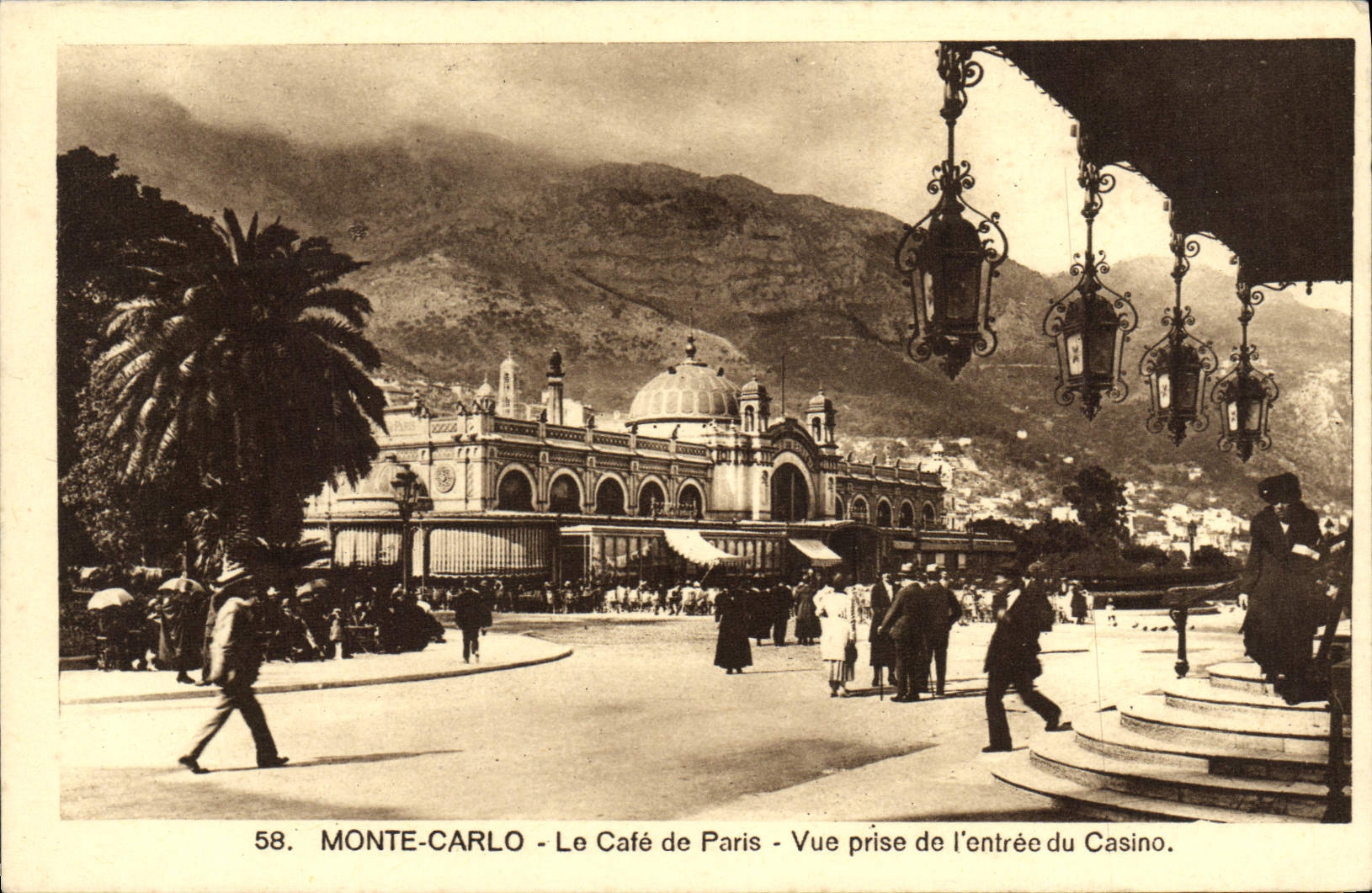 CPA Monte Carlo Le Cafe de Paris Vue Prise de l'entree du casino