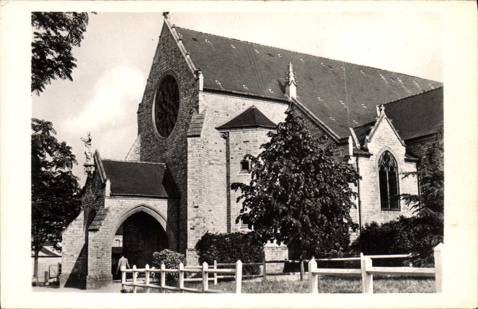 CPM Rennes Eglise du Sacre Coeur