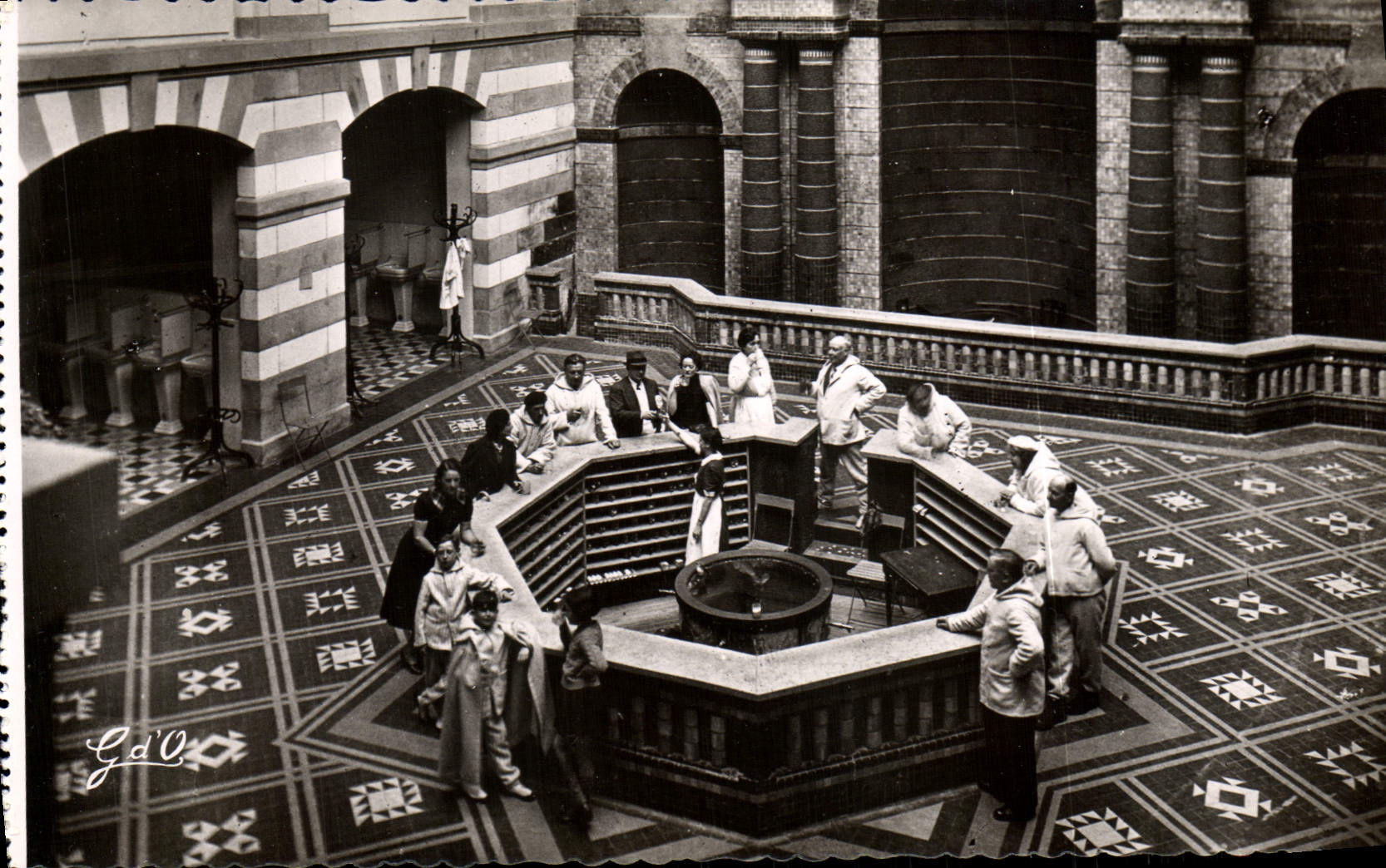 MODERN CARD the Mount Gilds Hydropathic establishment Madeleine Source