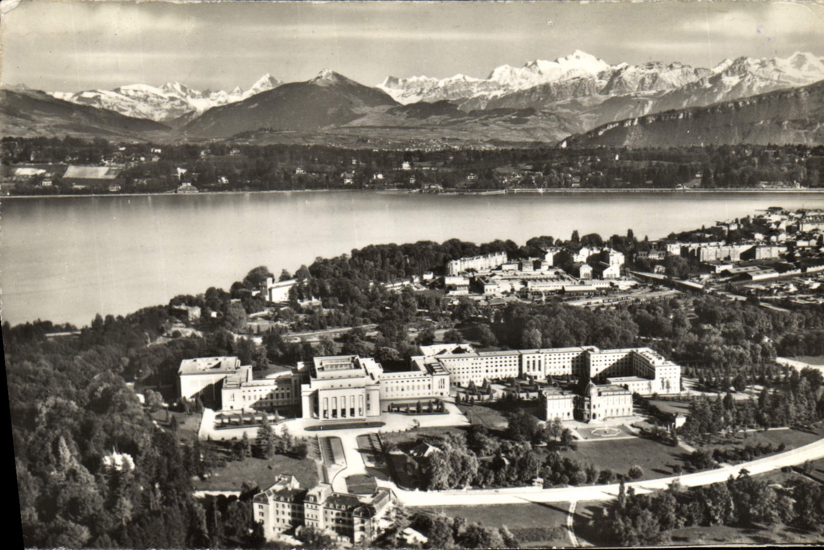 CPM Geneve Palais Des Nations Unies Et Le Mont Blanc