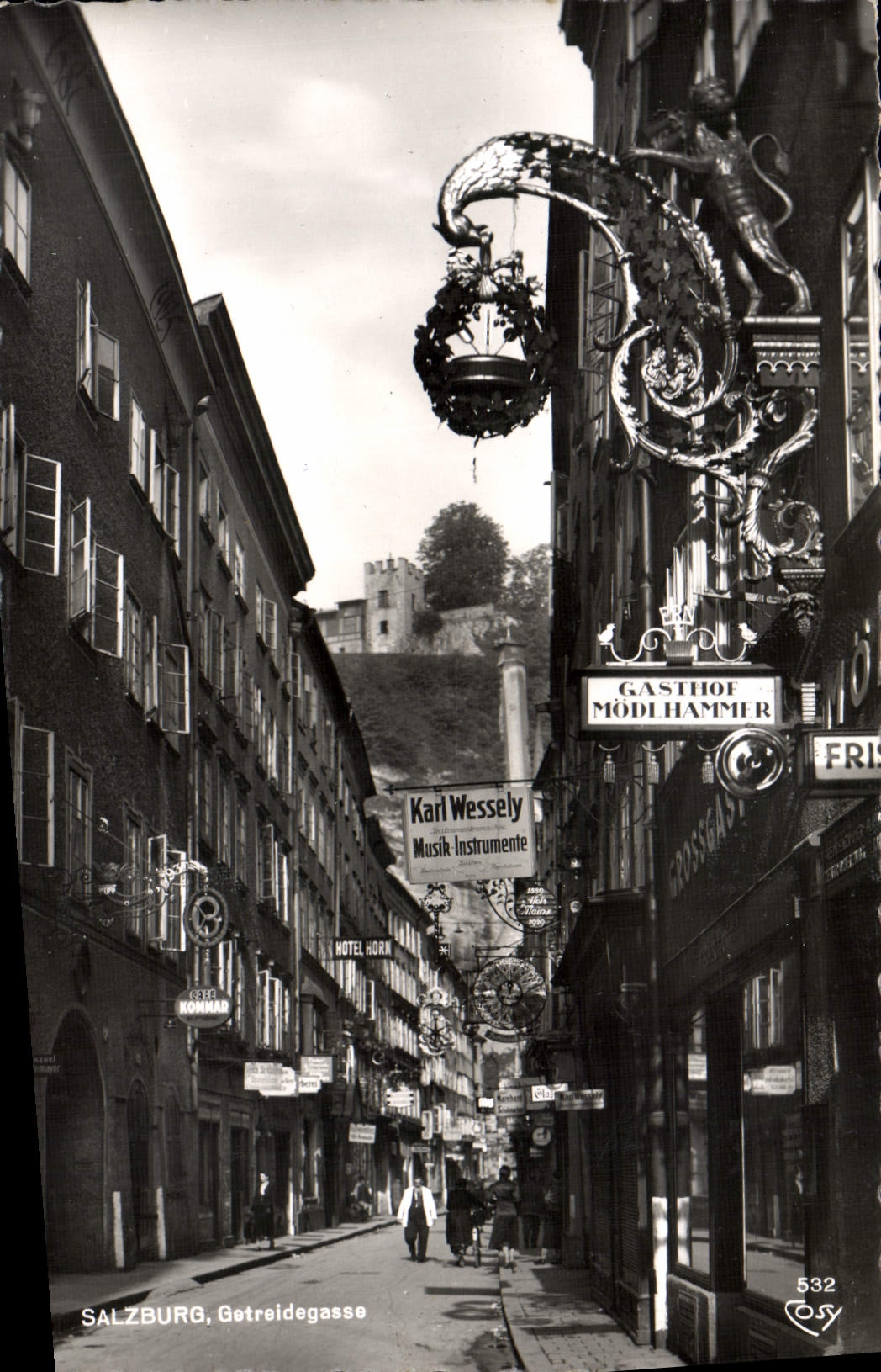 MODERN CARD Salzburg Getreidegasse