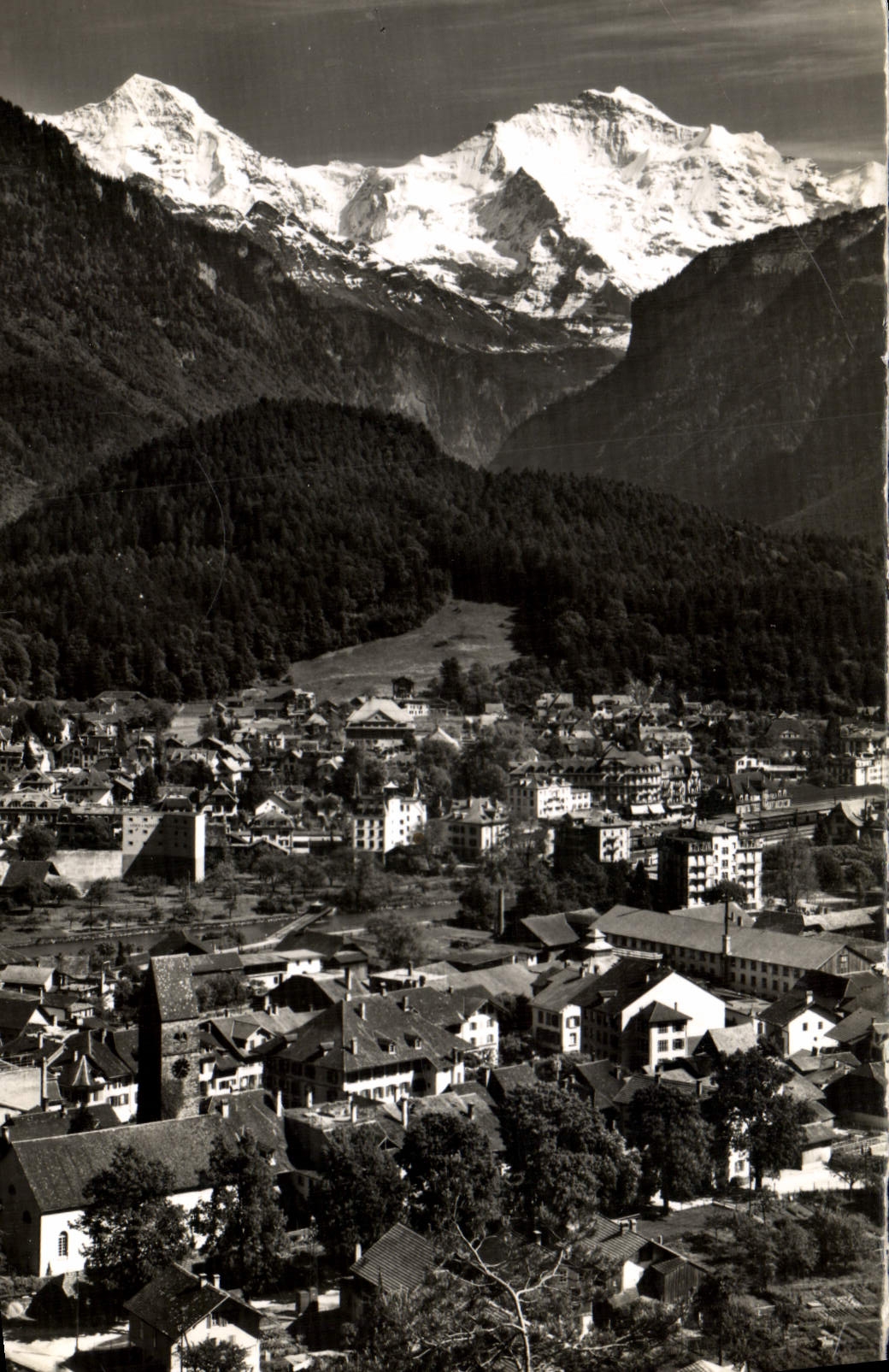 VINTAGE POSTCARD Interlaken Unterseen Monch Und Jungfrau