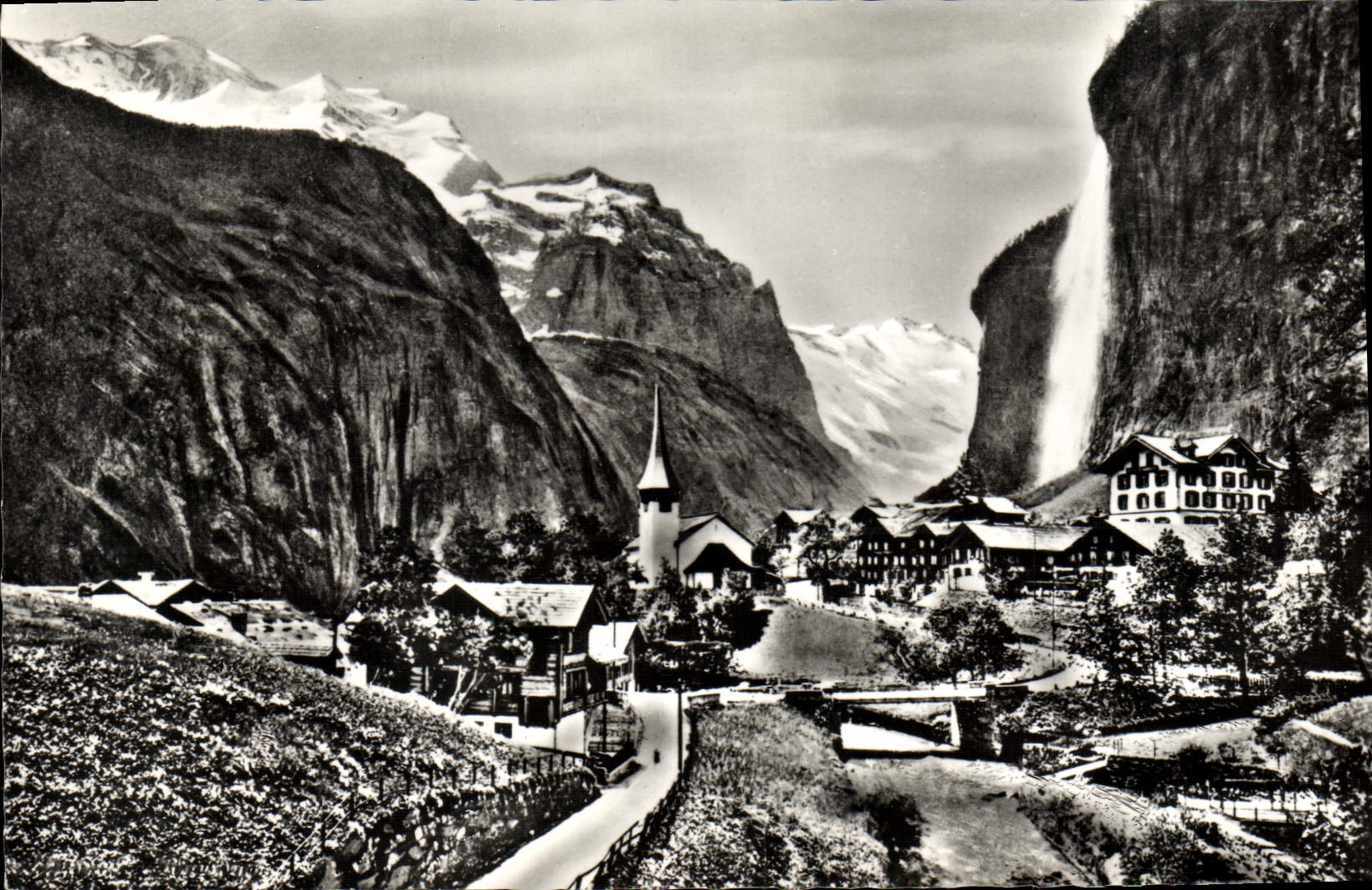 MODERN CARD Lauterbrunnen Staubbach