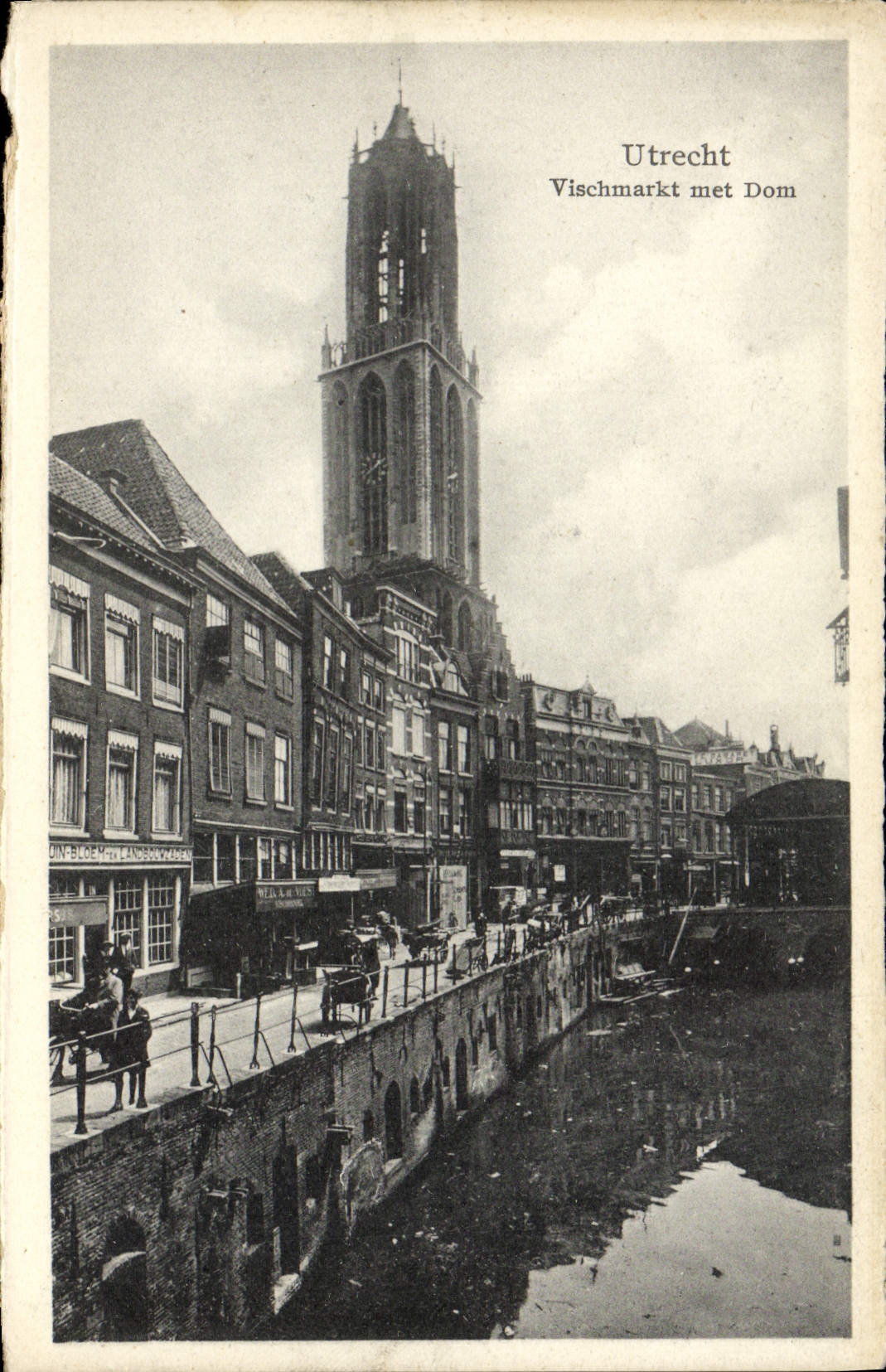 VINTAGE POSTCARD Utrecht Vischmarkt Puts Dom