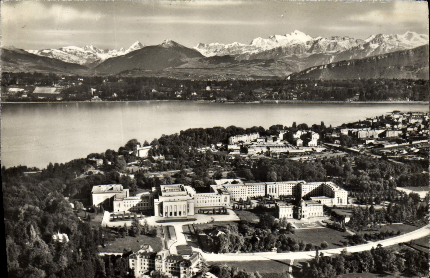 CPM Geneve Palais Des Nations Unies Et Le Mont Blanc