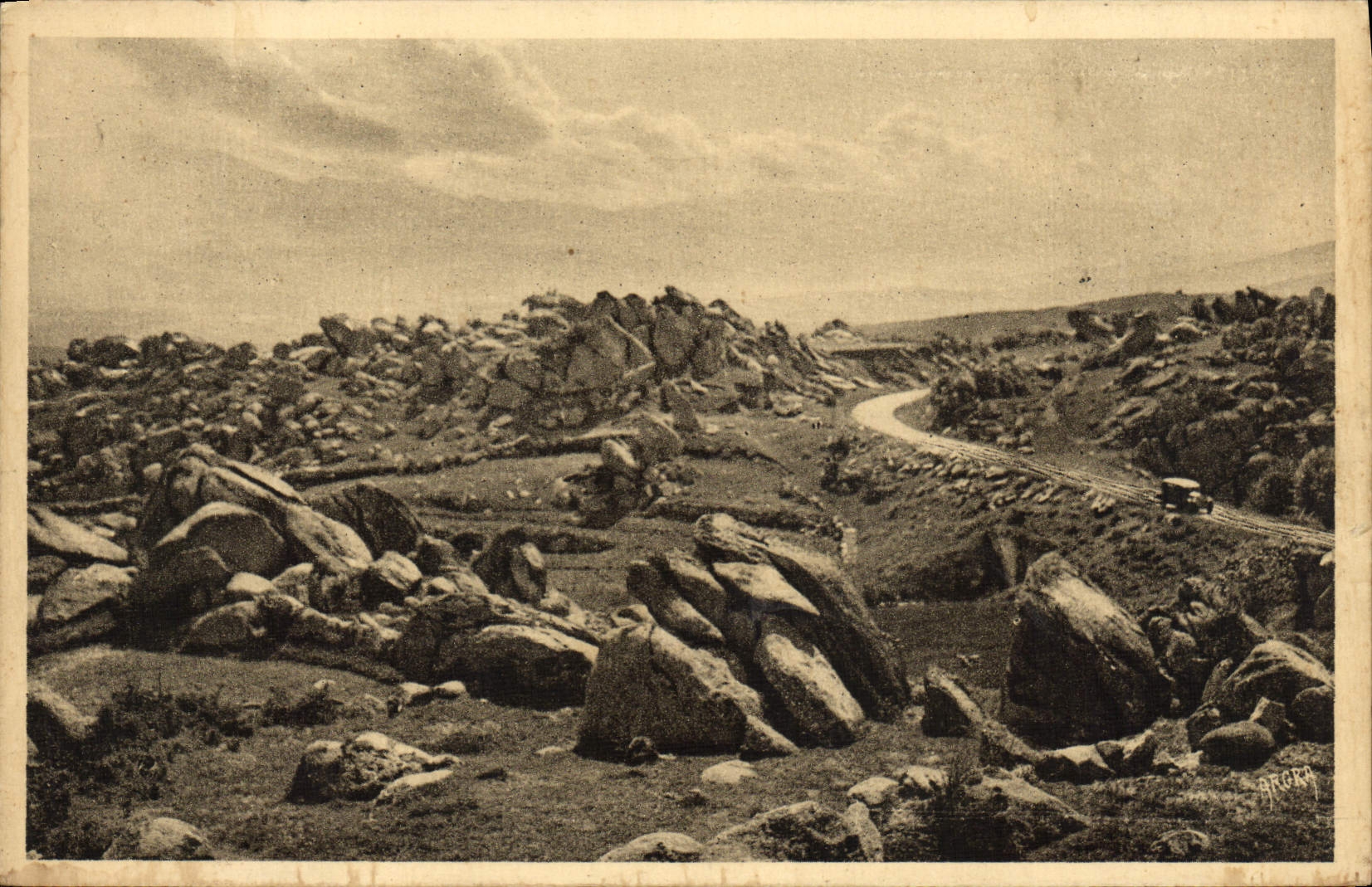 VINTAGE POSTCARD In Cerdagne Chaos De Targasonne