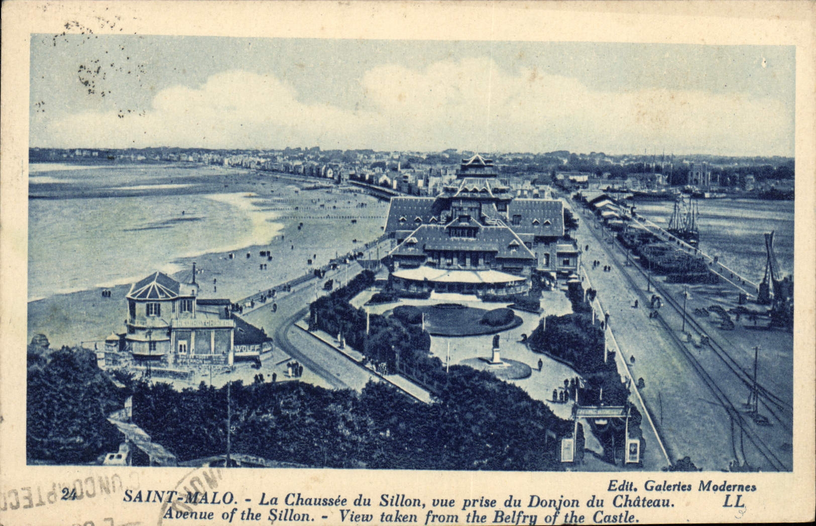 CPA Saint Malo La Chaussee Du Sillon Vue Prise Du Donjon Du Chateau