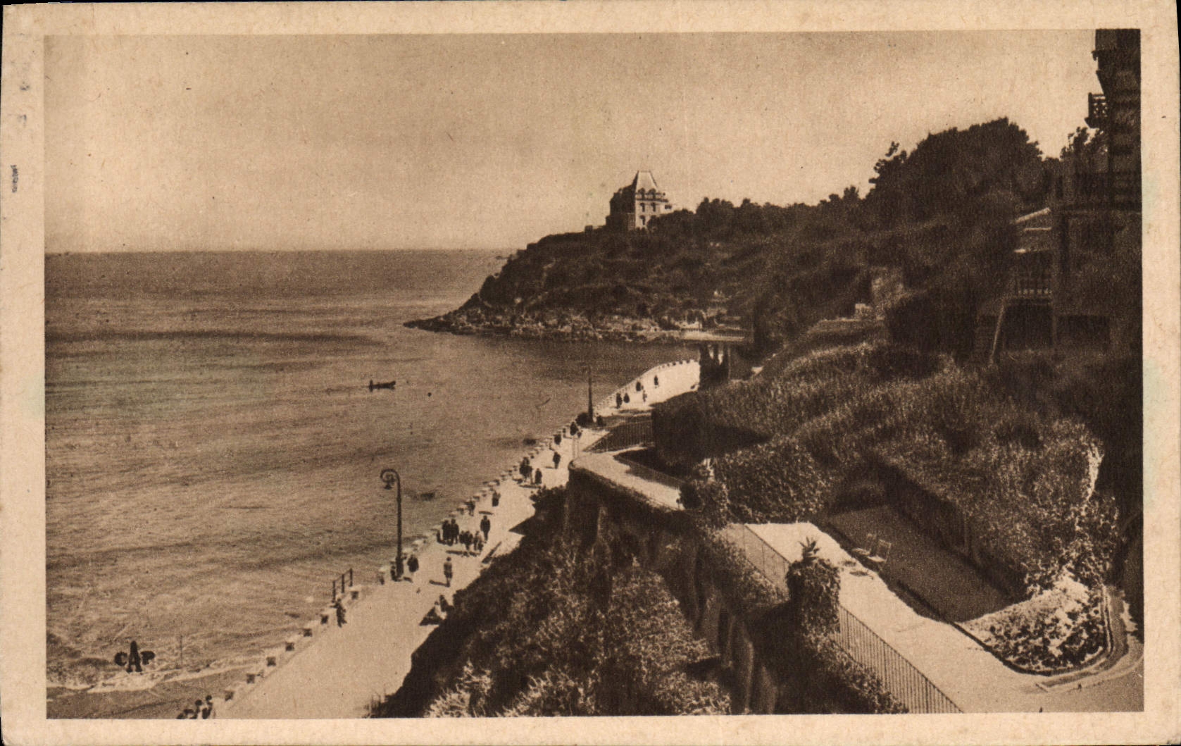 CPA Dinard Vue Prise Du Casino