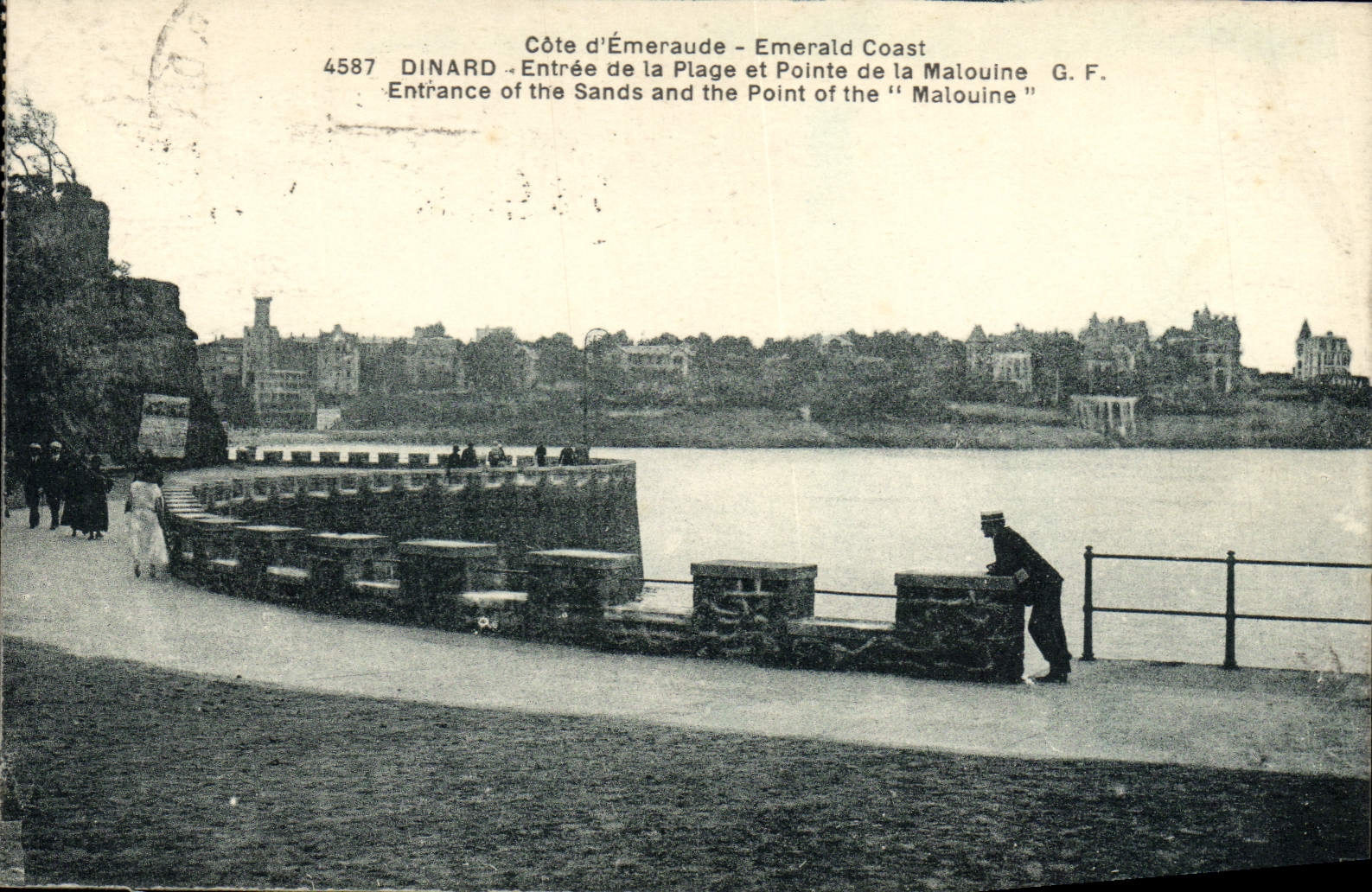 CPA Dinard Entree De La Plage Et Pointe De Malouine