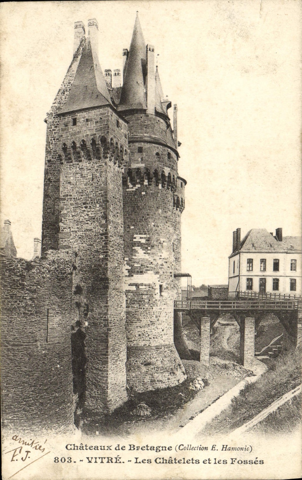 CPA Chateaux De Bretagne Vitre Les Chatelets Et Les Fosses