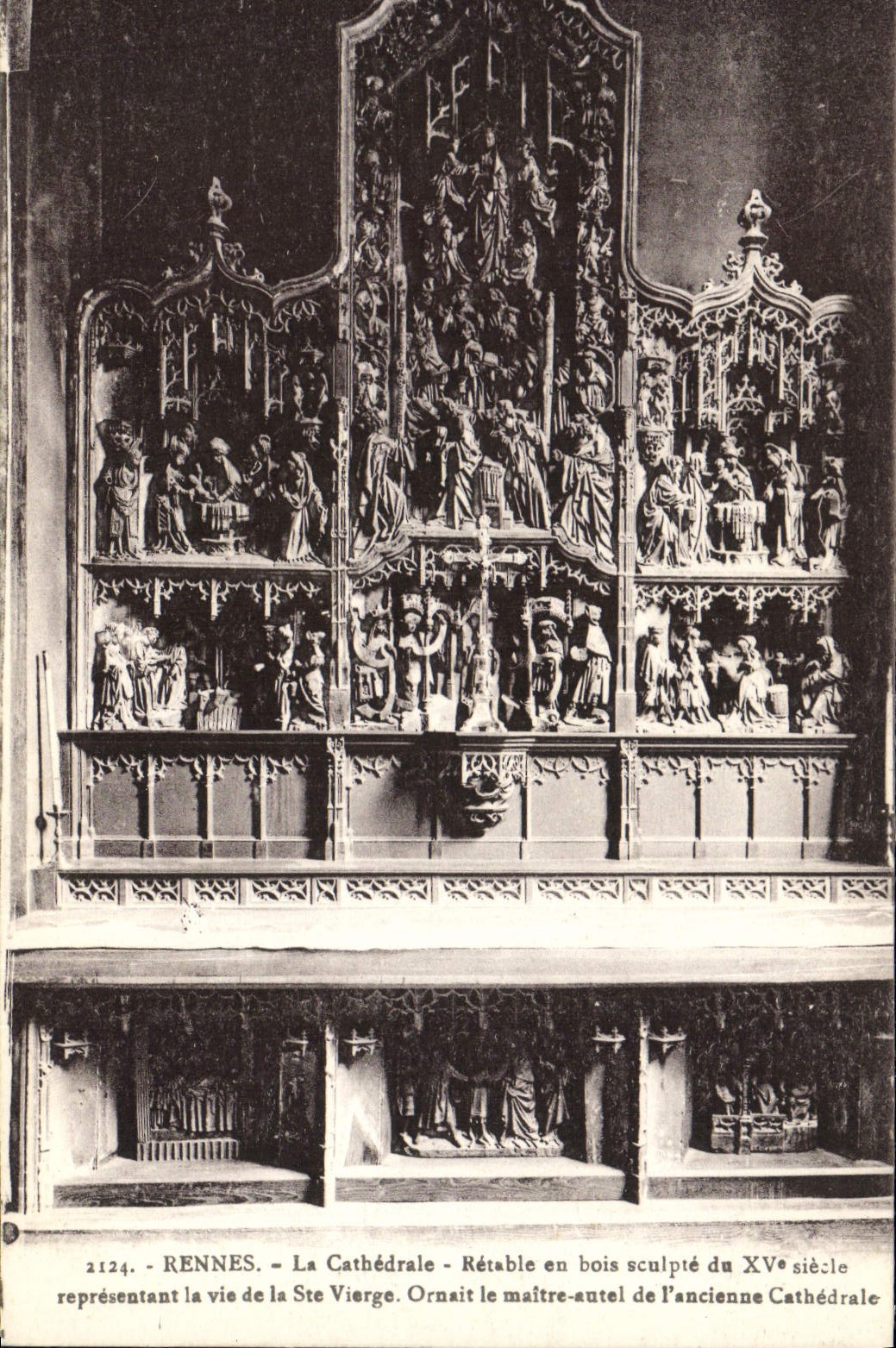 CPA Rennes La Cathedrale Retabie En Bois Sculpte La vie de la Sainte Vierge Maitre autel de l'ancienne cathedrale