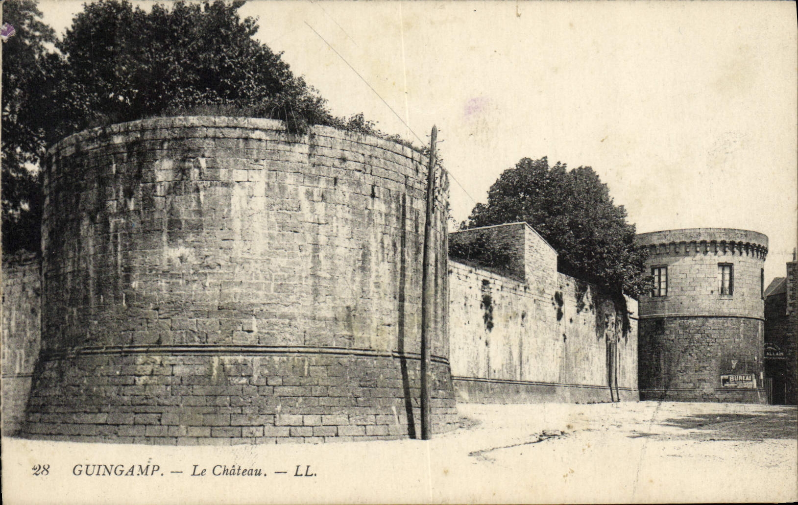 CPA Guingamp Le Chateau