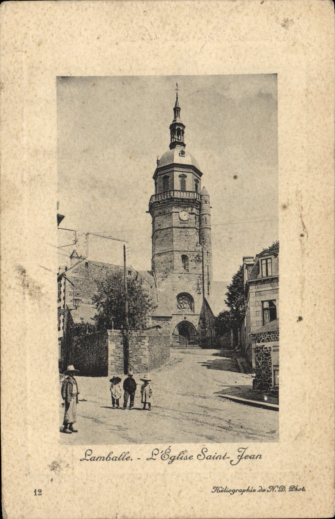CPA Lamballe L'Eglise Saint Jean
