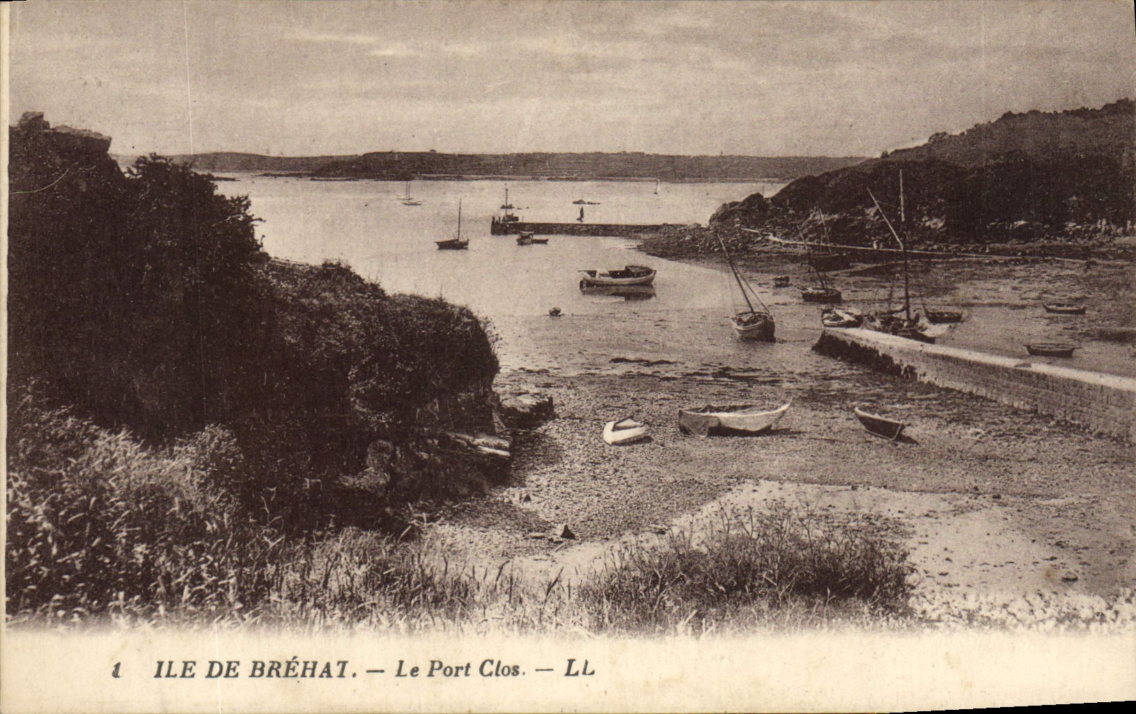 CPA Ile De Brehat Le Port Clos