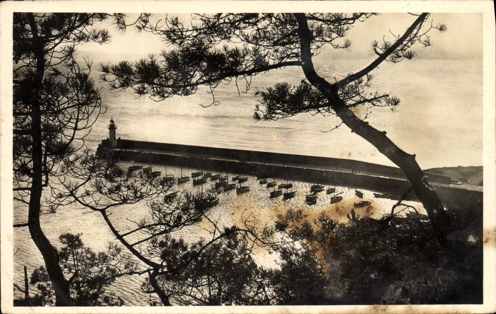 MODERN CARD Erquy Poetry of the Evening On the Port