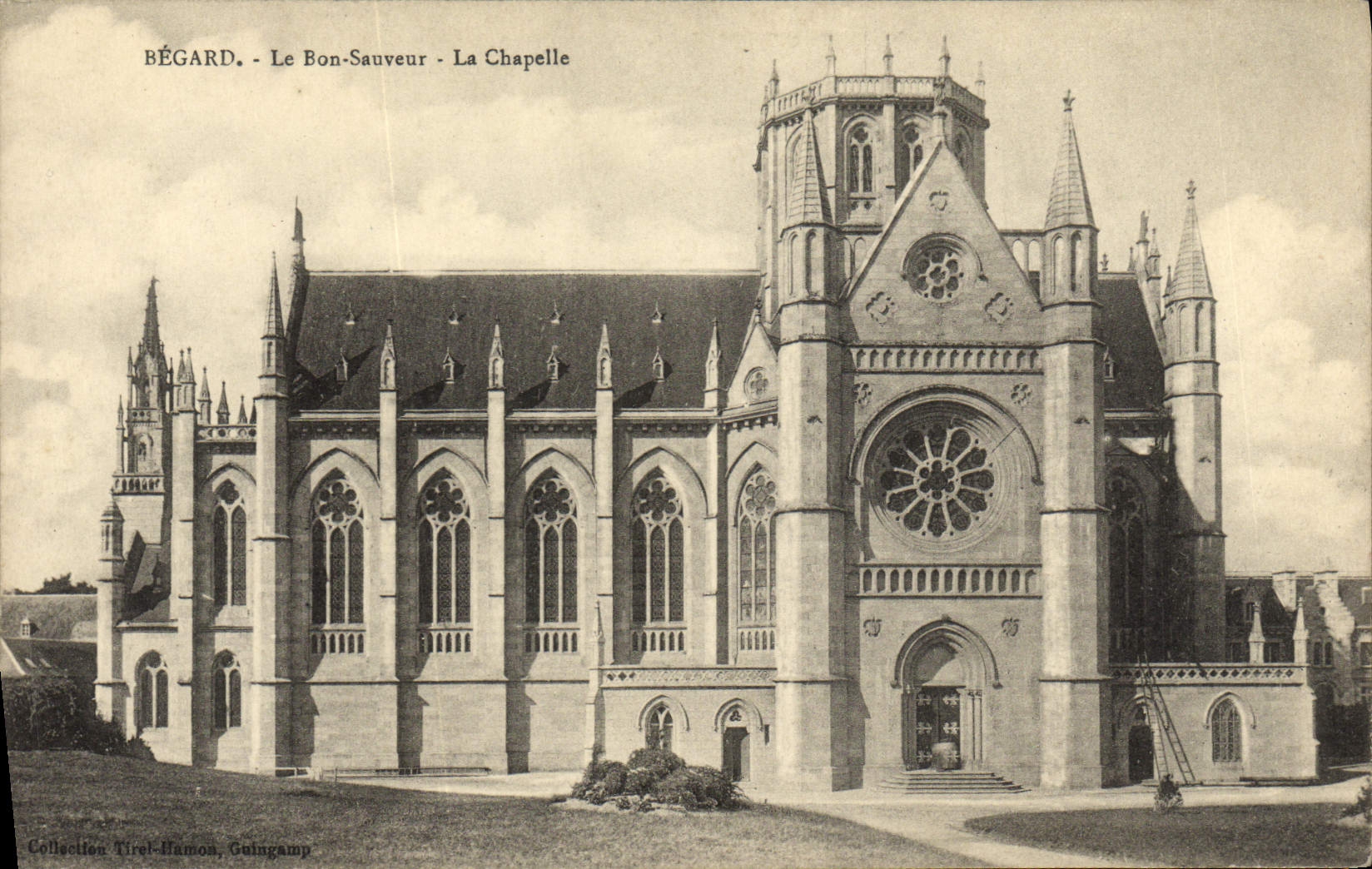 VINTAGE POSTCARD Begard the Good Saver La Chapelle