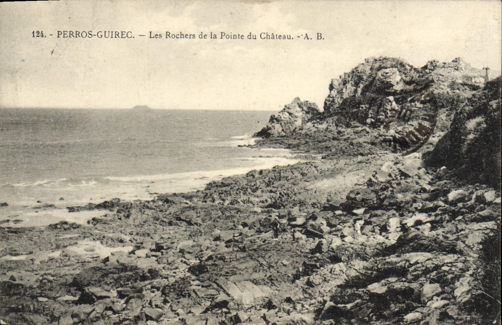 CPA Perros Guirec Les Rochers de la Pointe du Chateau