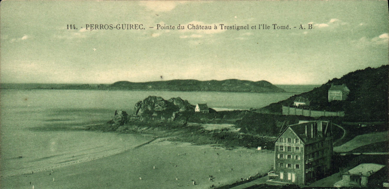 CPA Perros Guirec Pointe du Chateau a Trestignel et l'ile Tome 