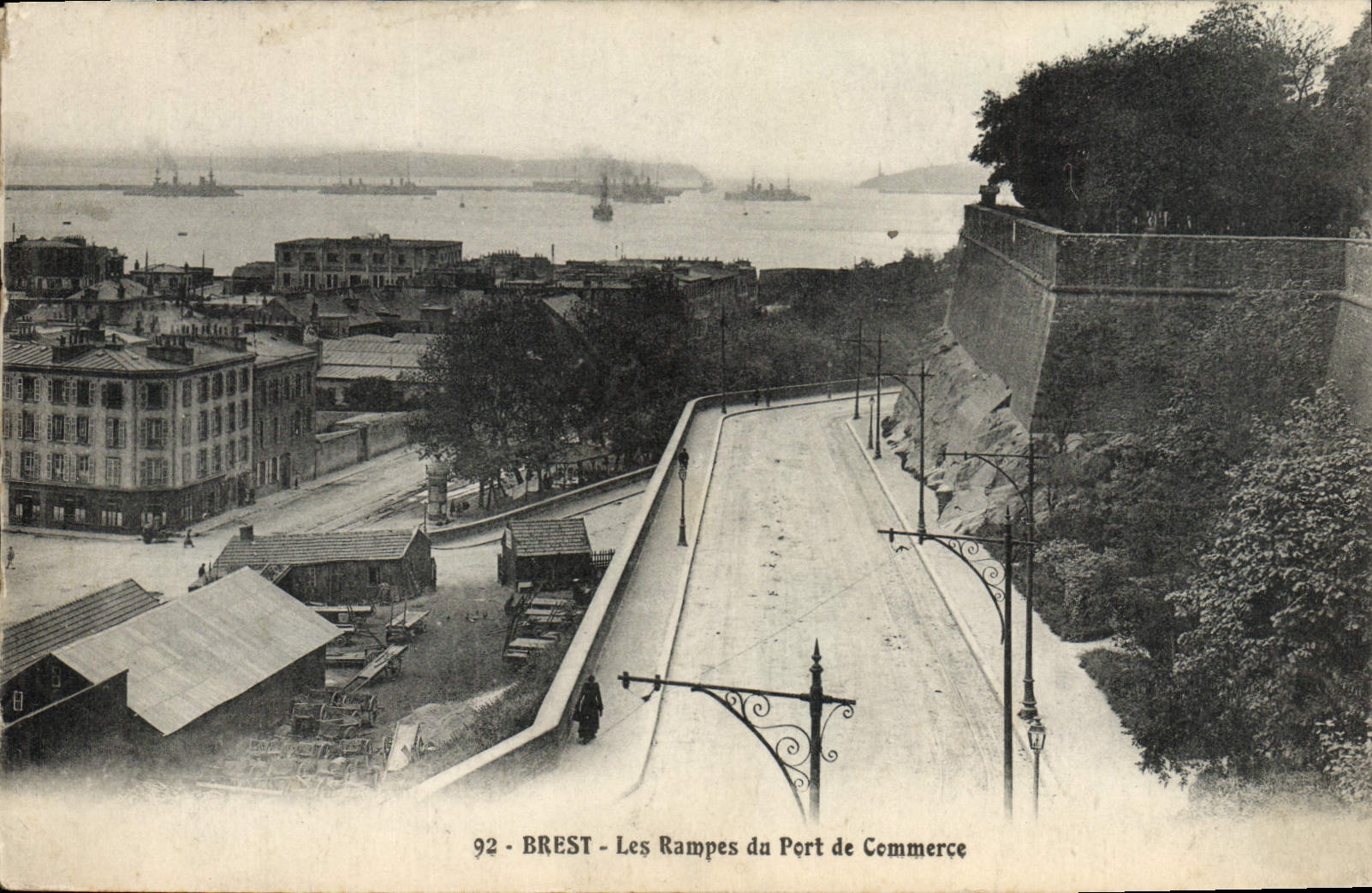 CPA Brest Les Rampes du Port du Commerce