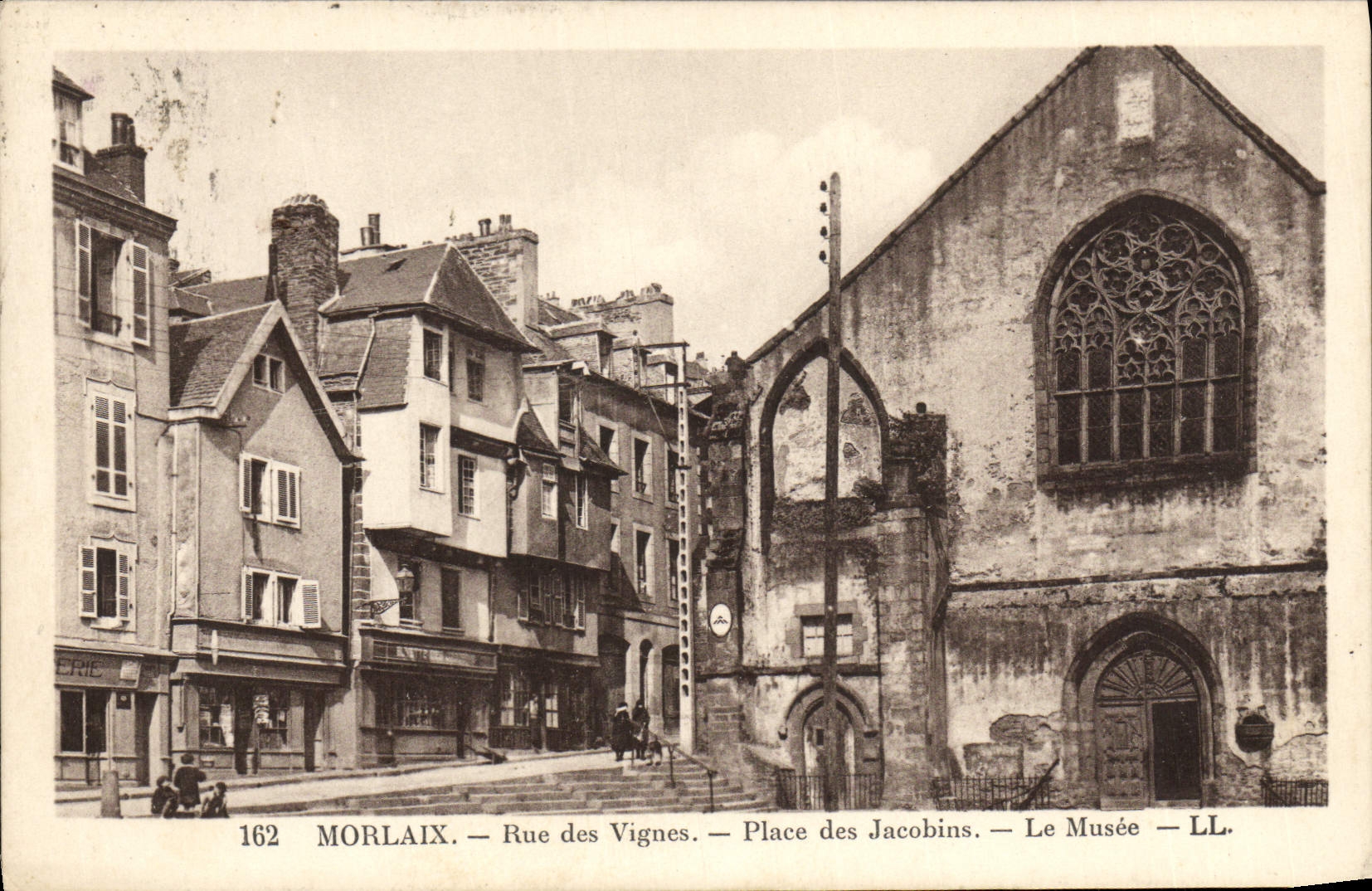 CPA Morlaix Rue des Vignes Place des Jacobins Le musee