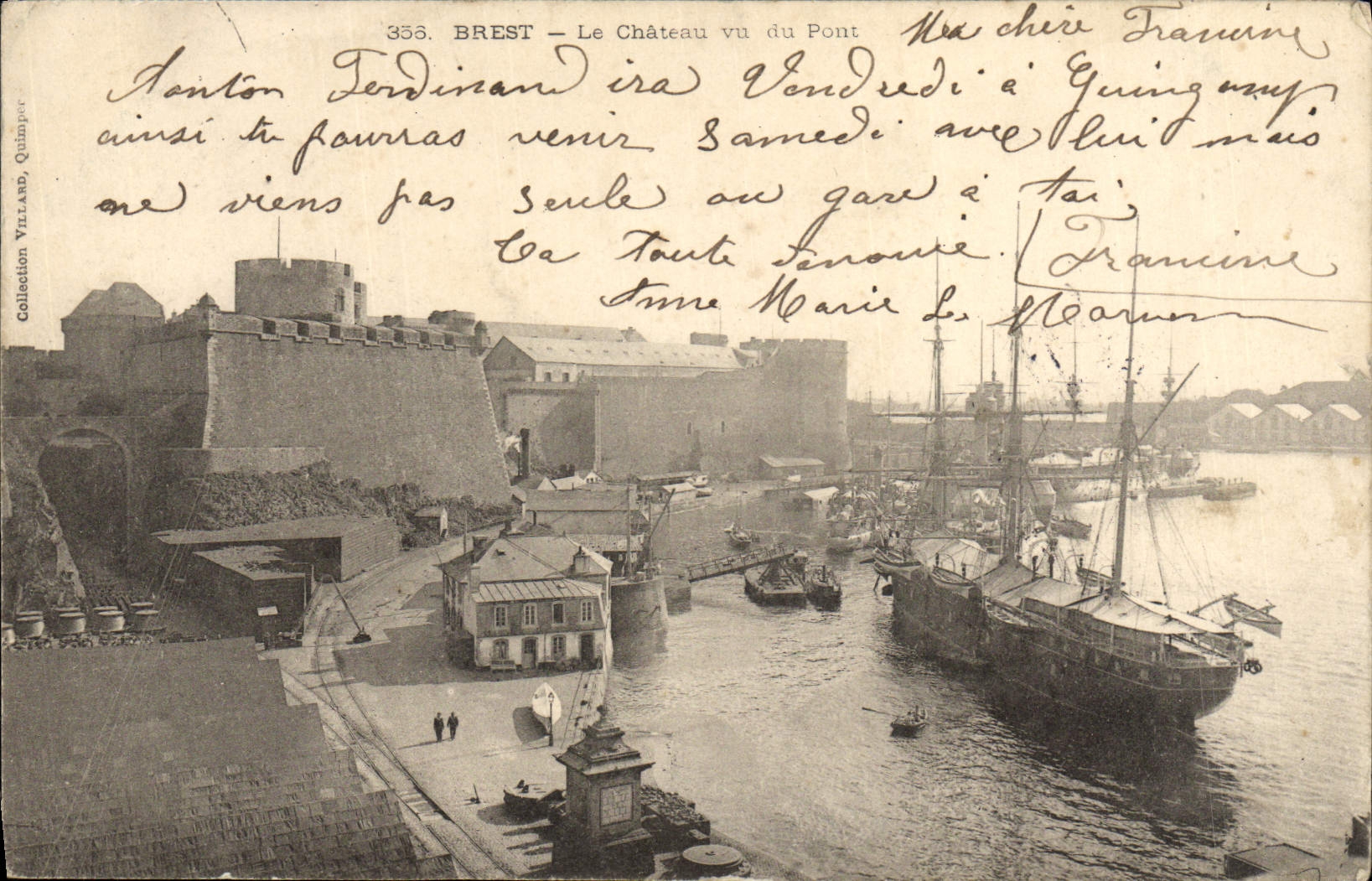 CPA Brest Le Chateau Vu du Pont Bateau