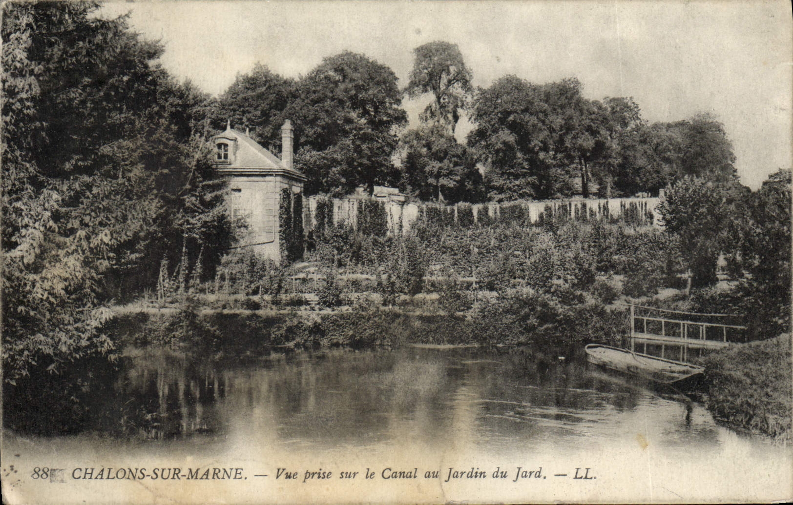 VINTAGE POSTCARD Trawl-nets On the Marne Seen from on the Canal with the Garden of Jard