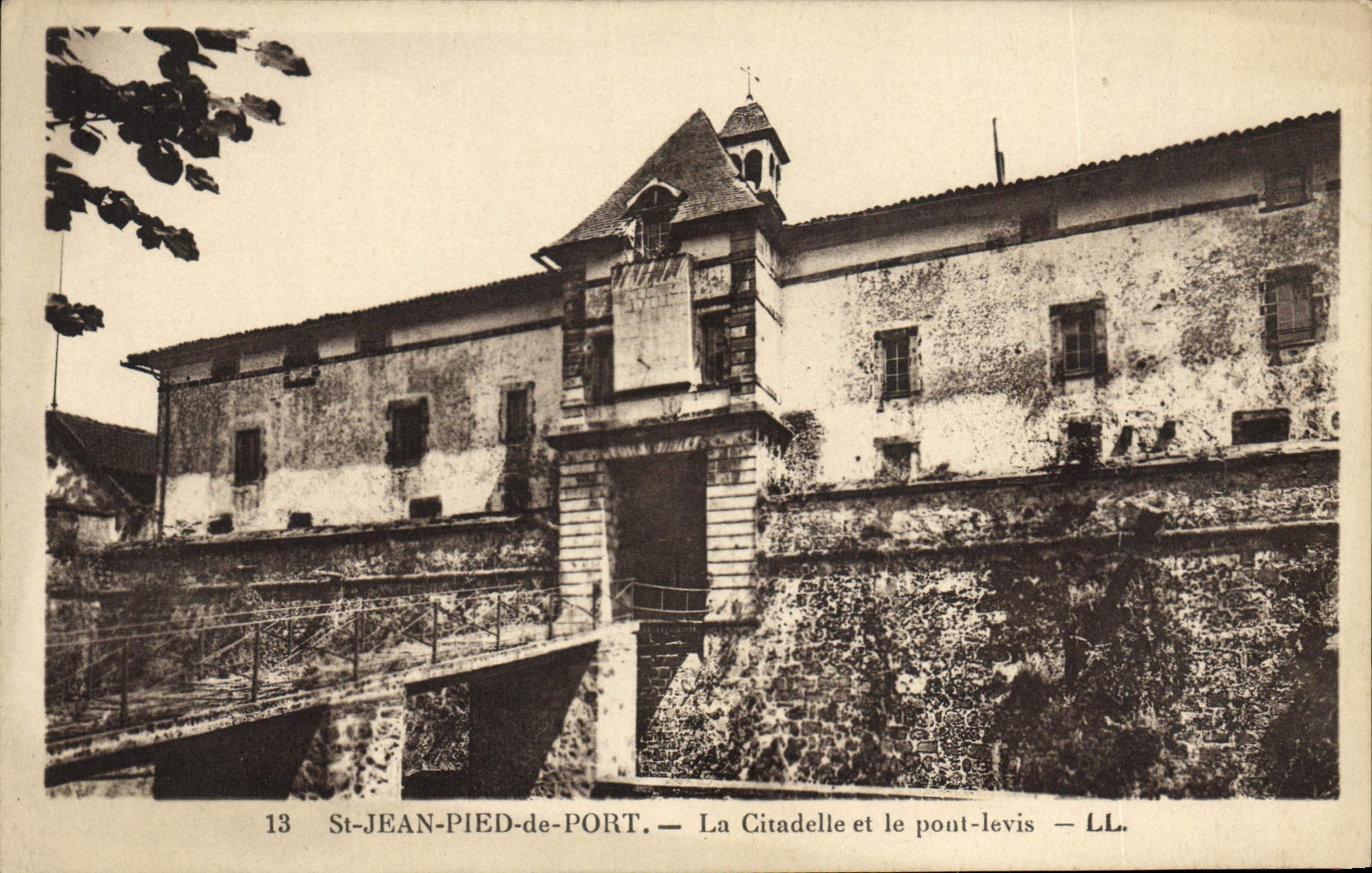 VINTAGE POSTCARD St Jean Foot of Port the Citadel and the Levis Bridge