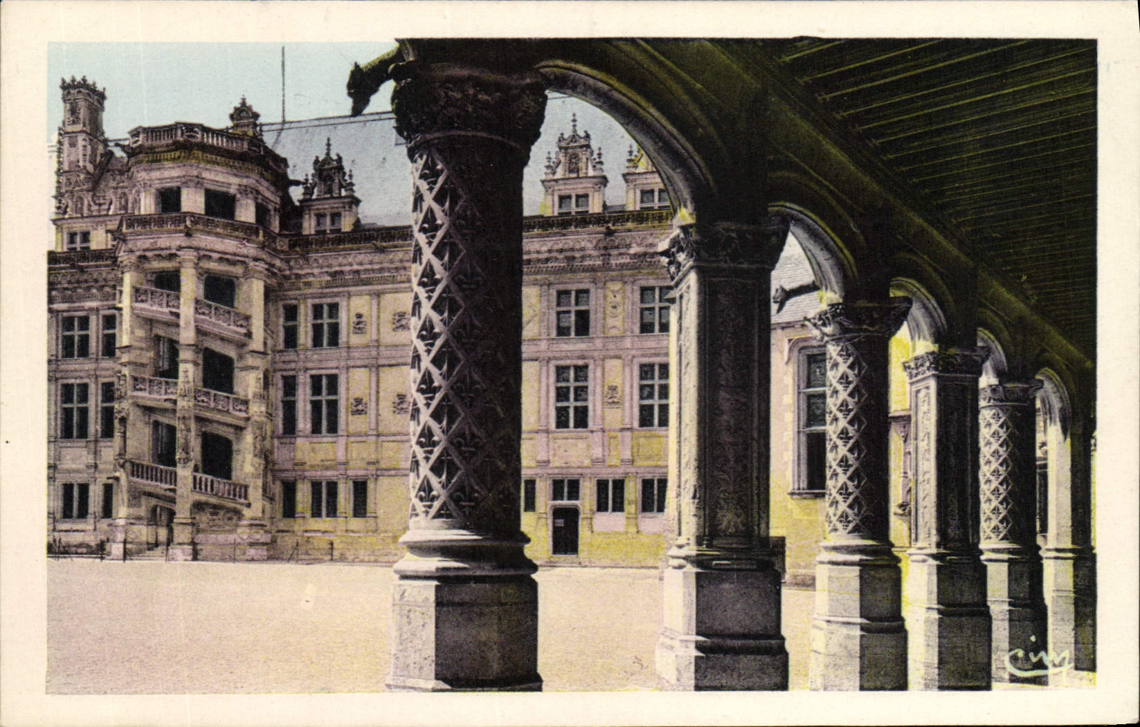 CPA Blois Chateau de Galerie de Louis XII et Facade Francois 1er
