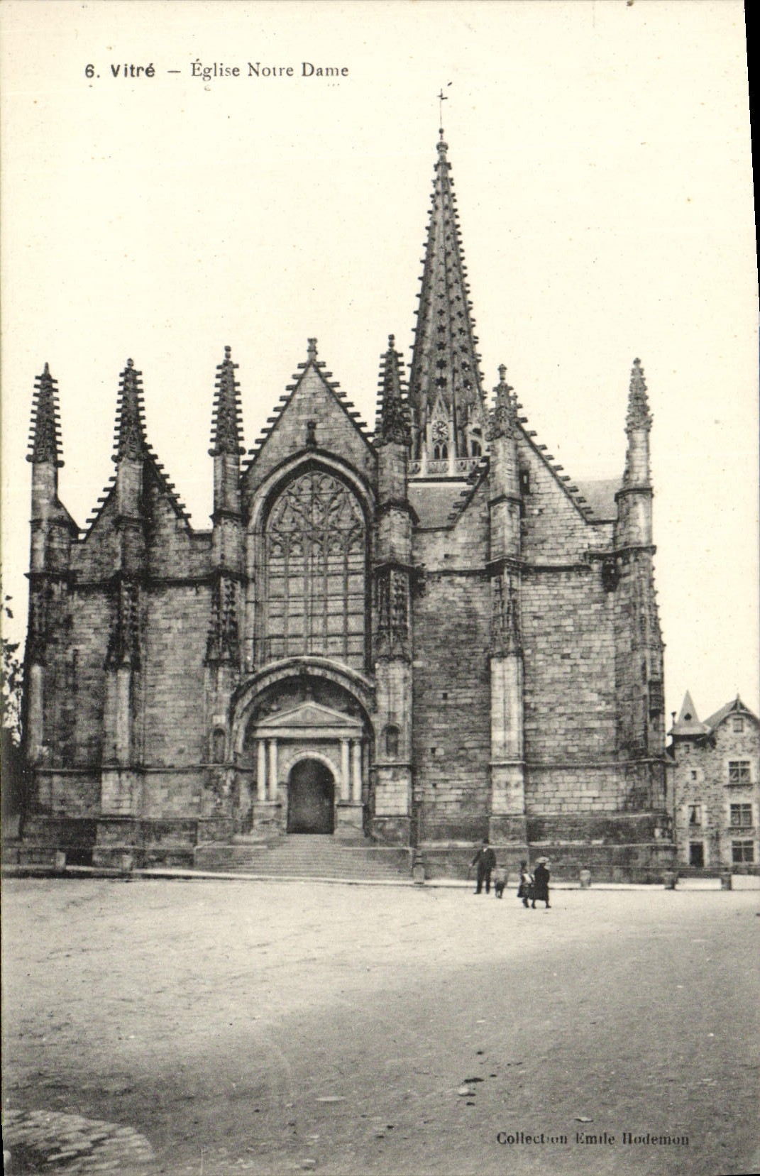 CPA Vitre Eglise Notre Dame