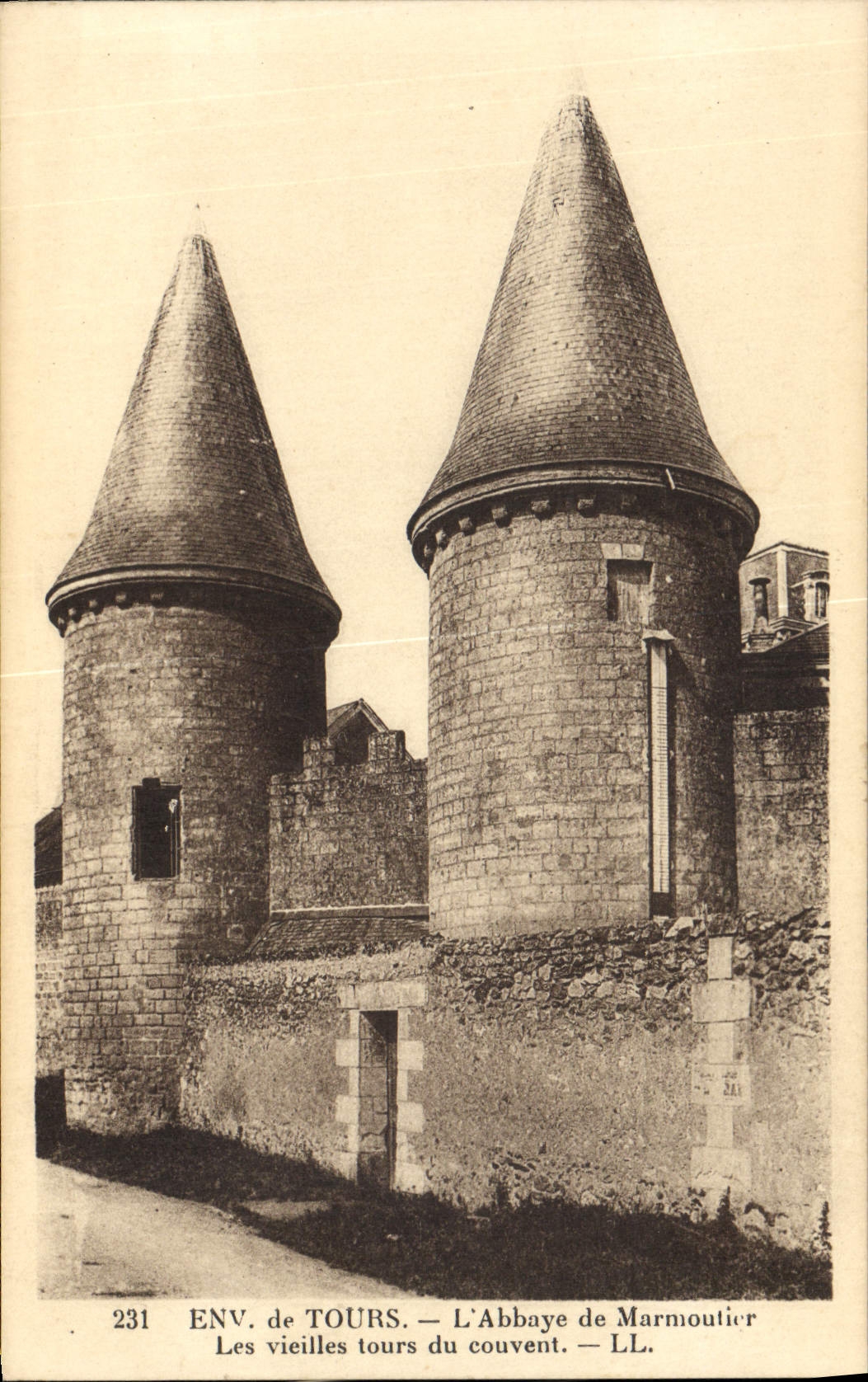 VINTAGE POSTCARD Env De Tours the Abbey De Marmoutier Old women Tours Of the Convent