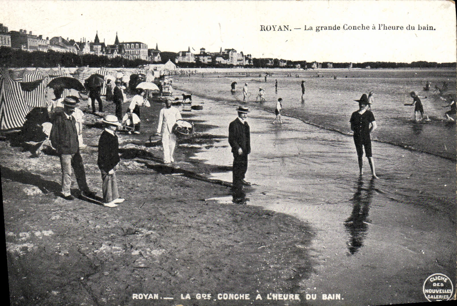Concha grande de Royan de la POSTAL de la VENDIMIA por la hora del baño