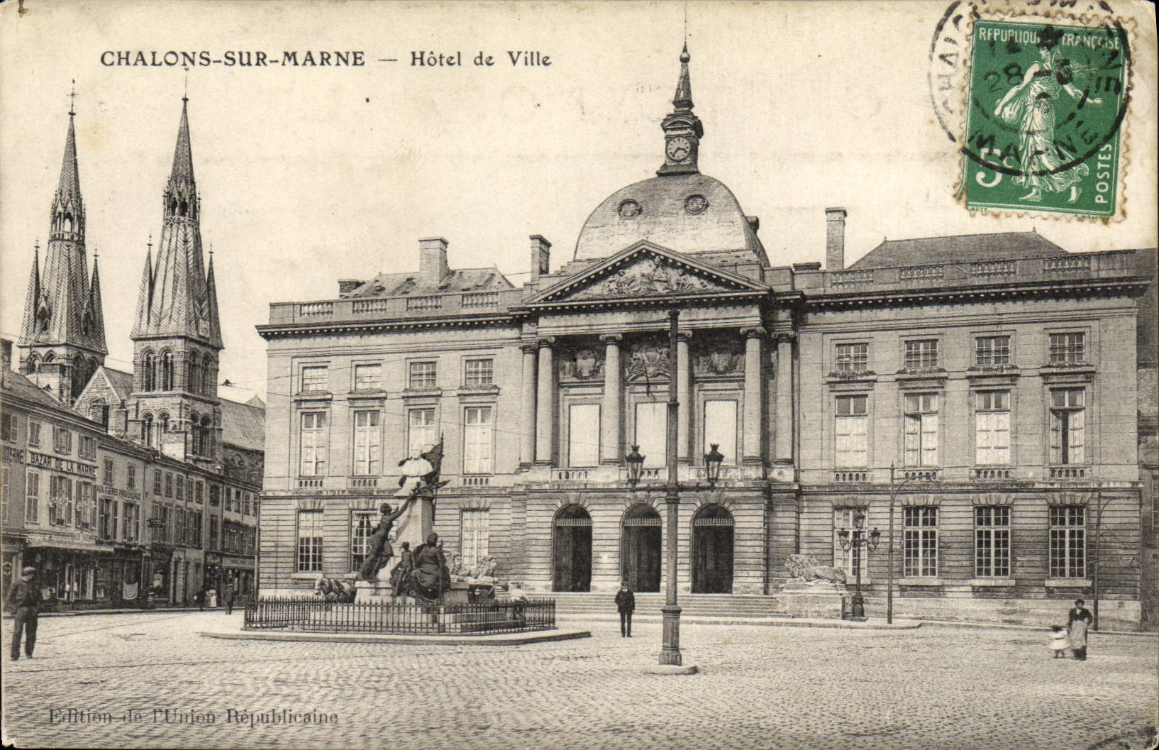 VINTAGE POSTCARD Trawl-nets On the Marne Town hall