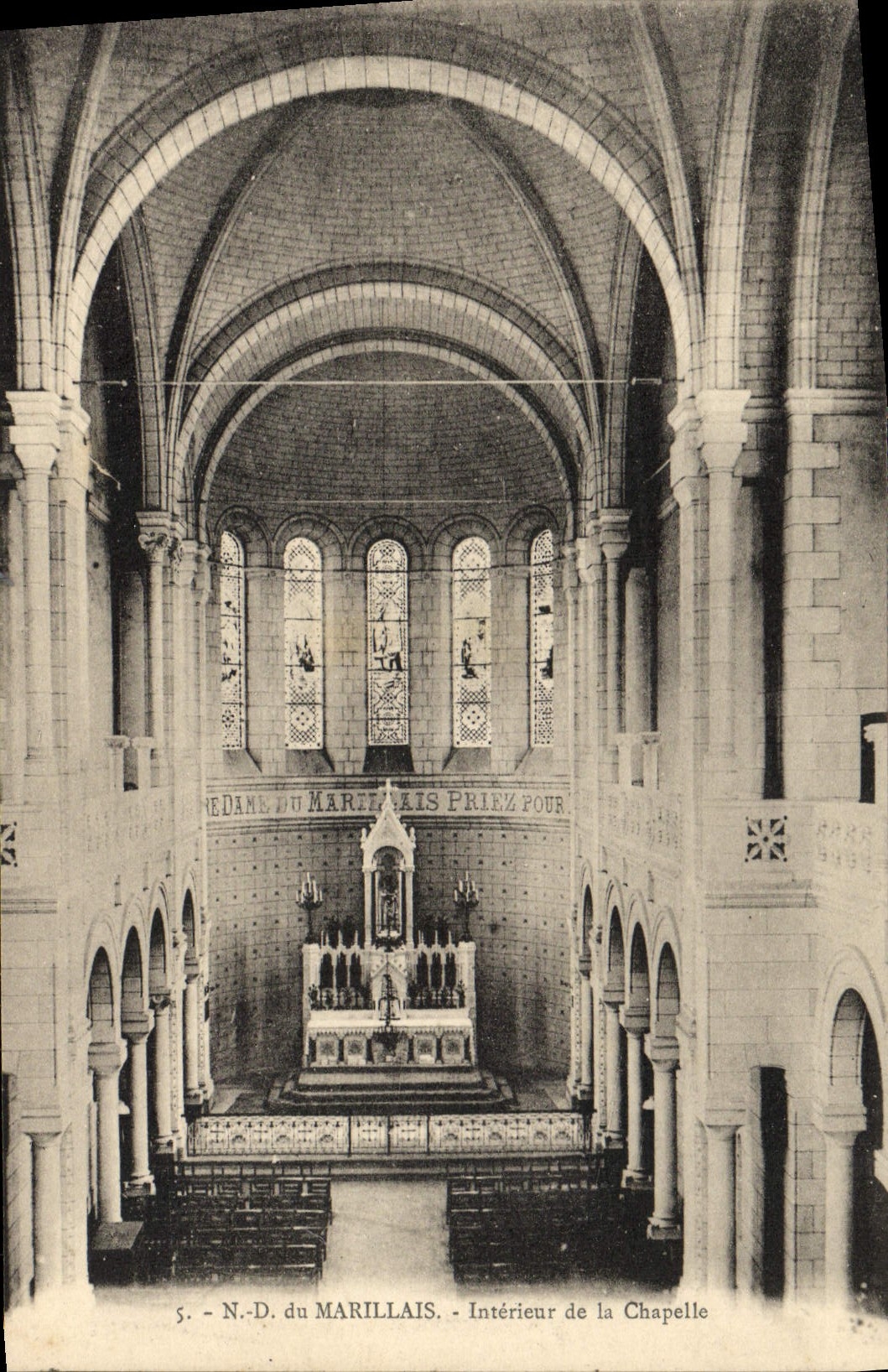 CPA N D Du Marillais Interieur De La Chapelle