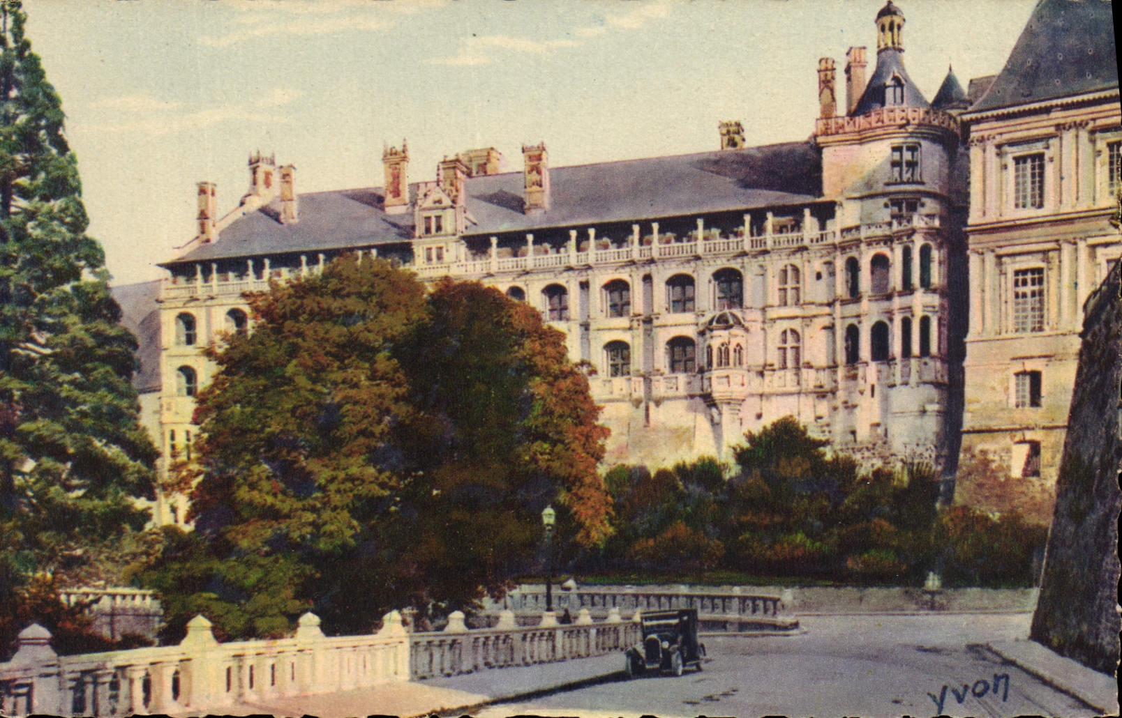 CPA La Douce France Chateaux De La Loire Chateau De Blois Facade Francois 1er