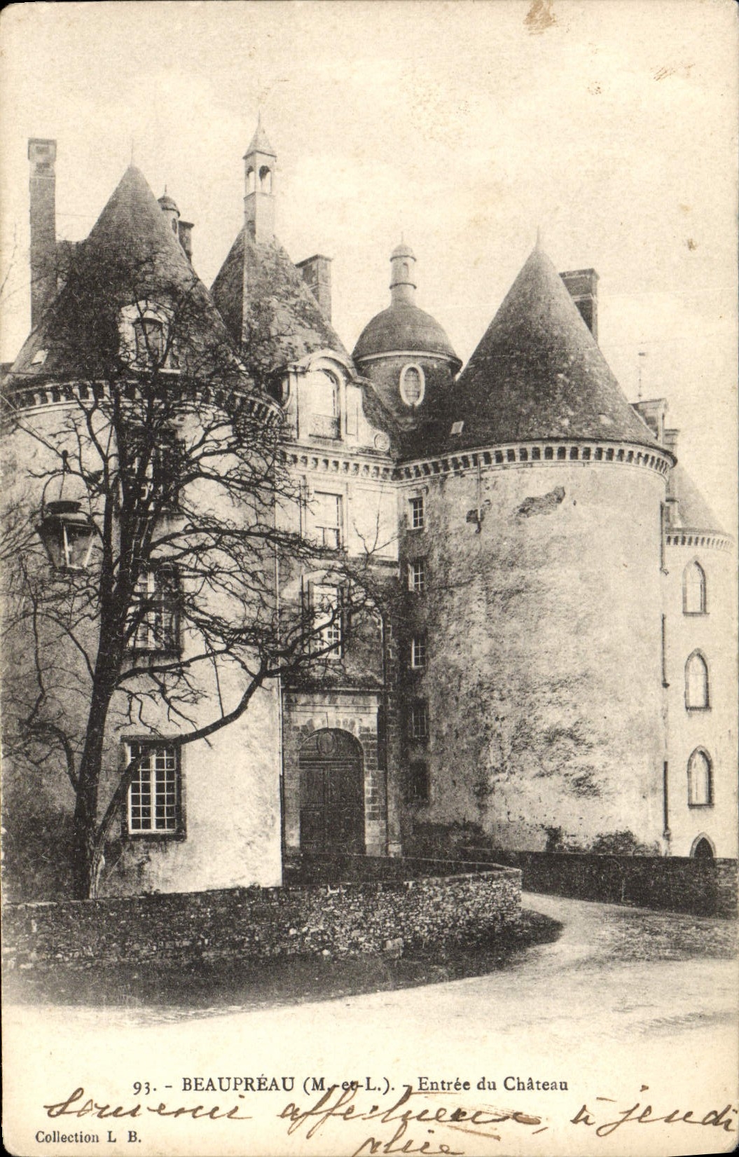 CPA Beaupreau Entree Du Chateau