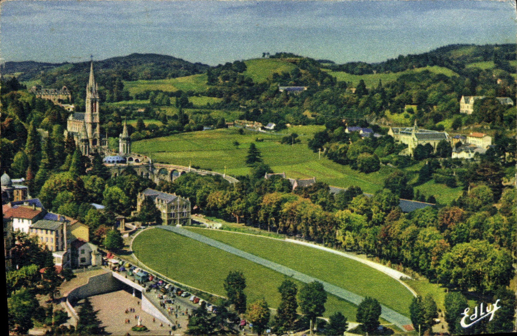 CPM Lourdes La Basilique La Basilique Souterraine