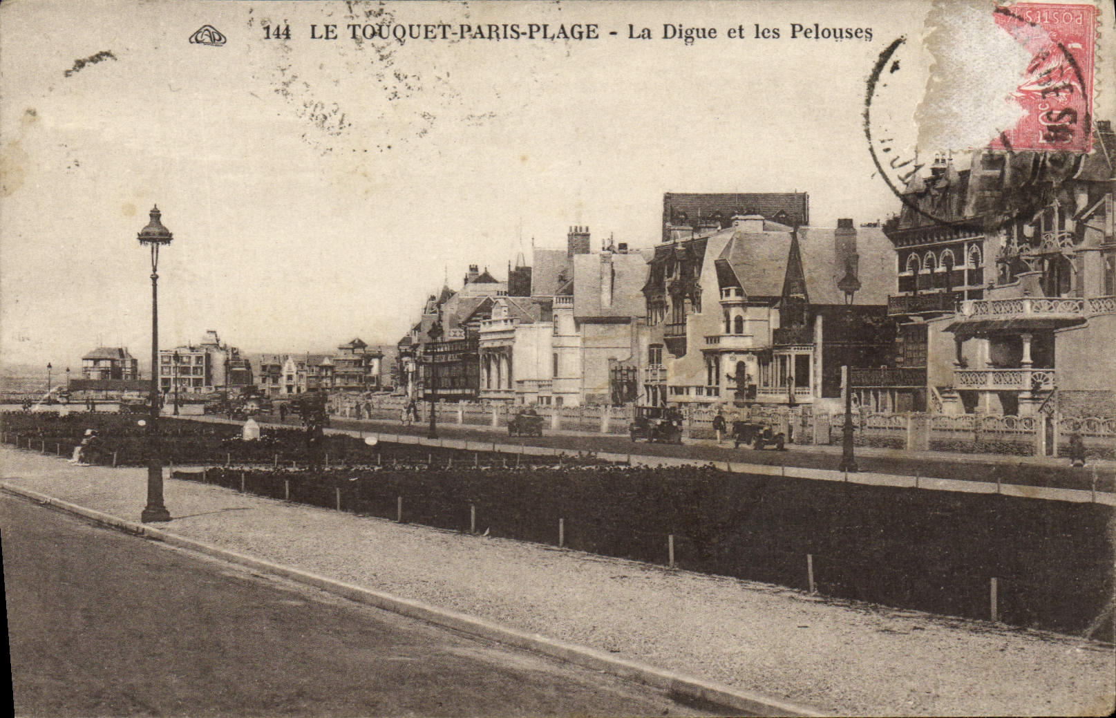 VINTAGE POSTCARD Tououet Paris Beach the Dam And Lawns