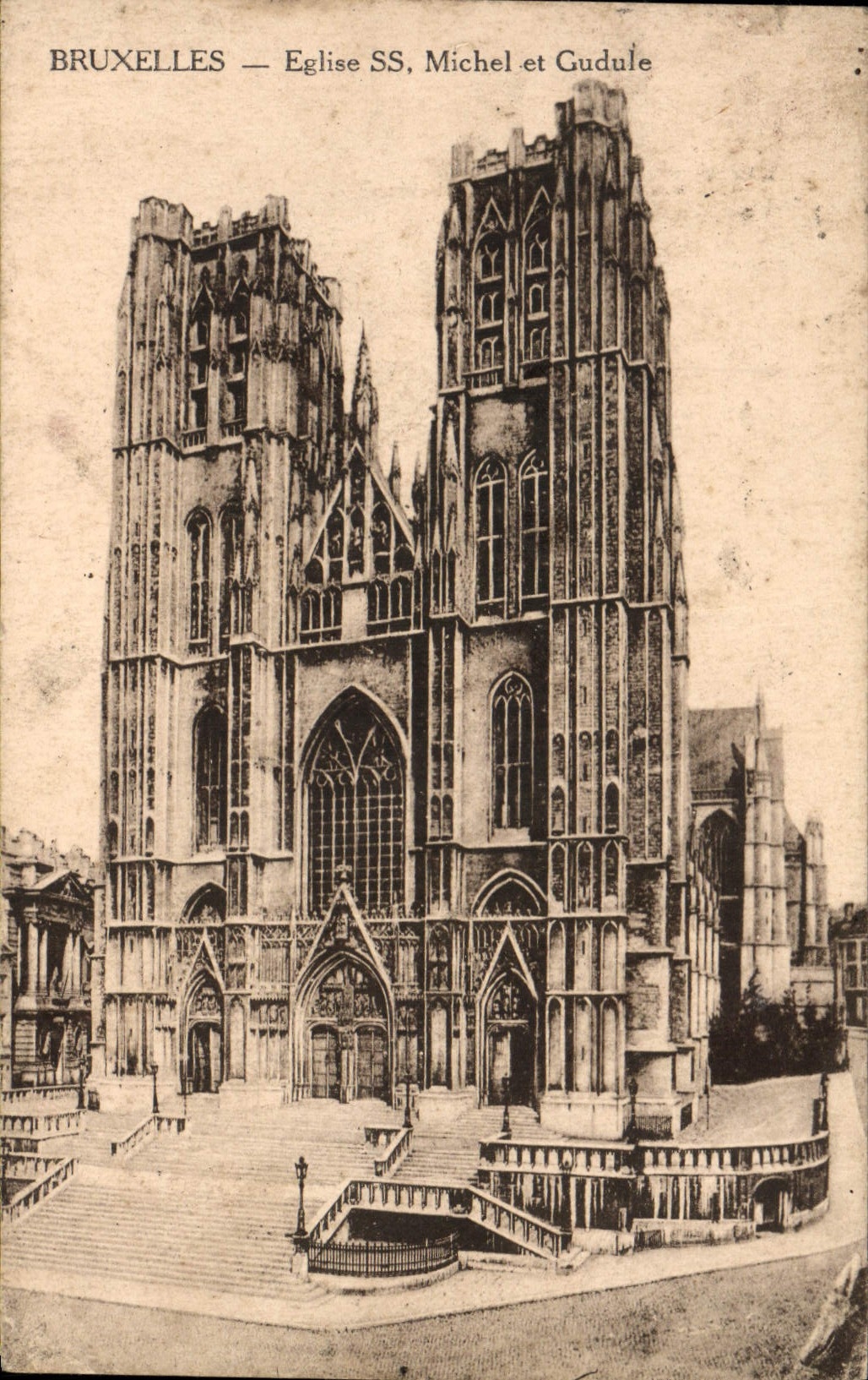 CPA Bruxelles Eglise SS Michel et Gudule