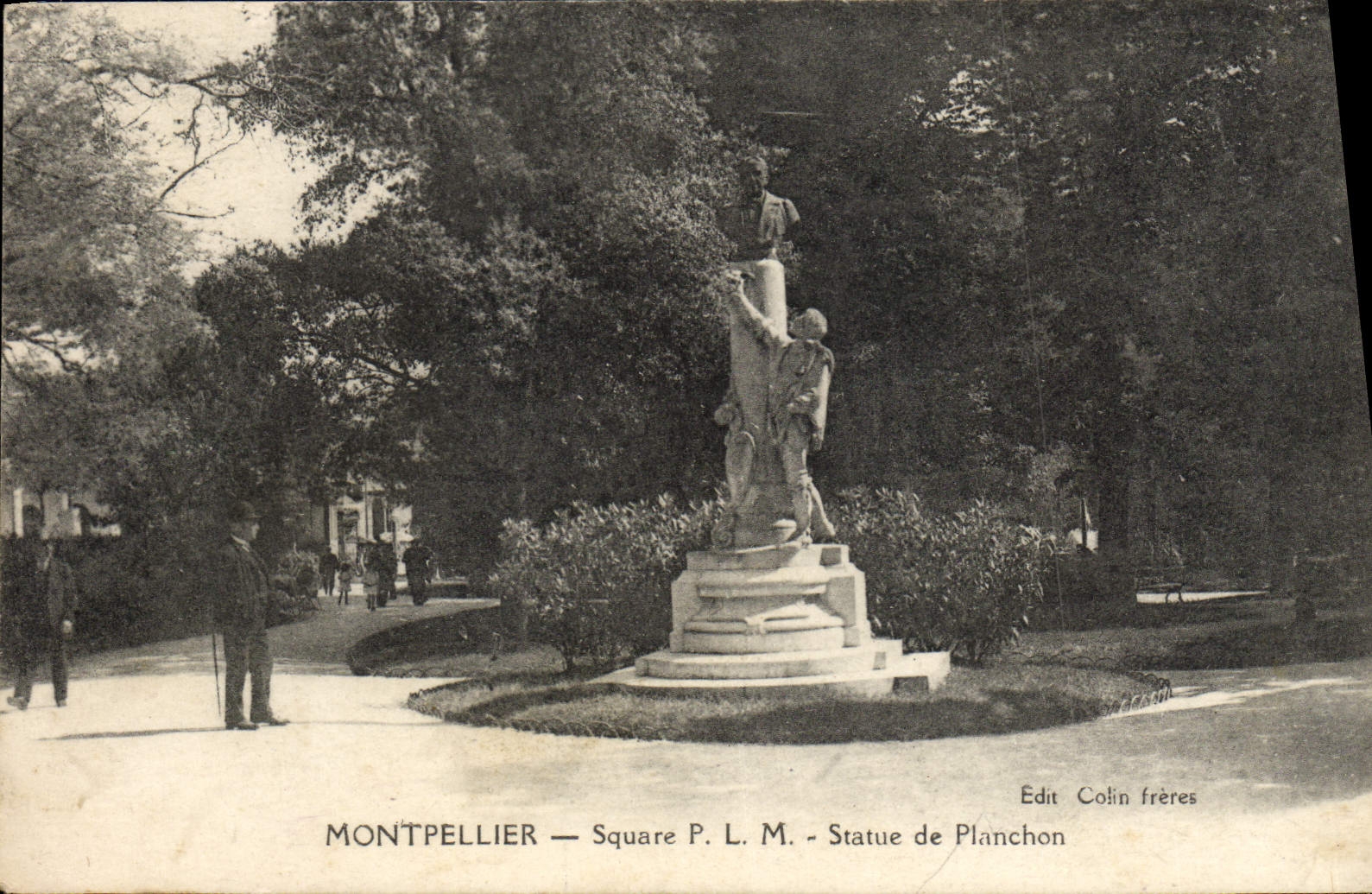 CPA Montpellir Square Statue de Planchon