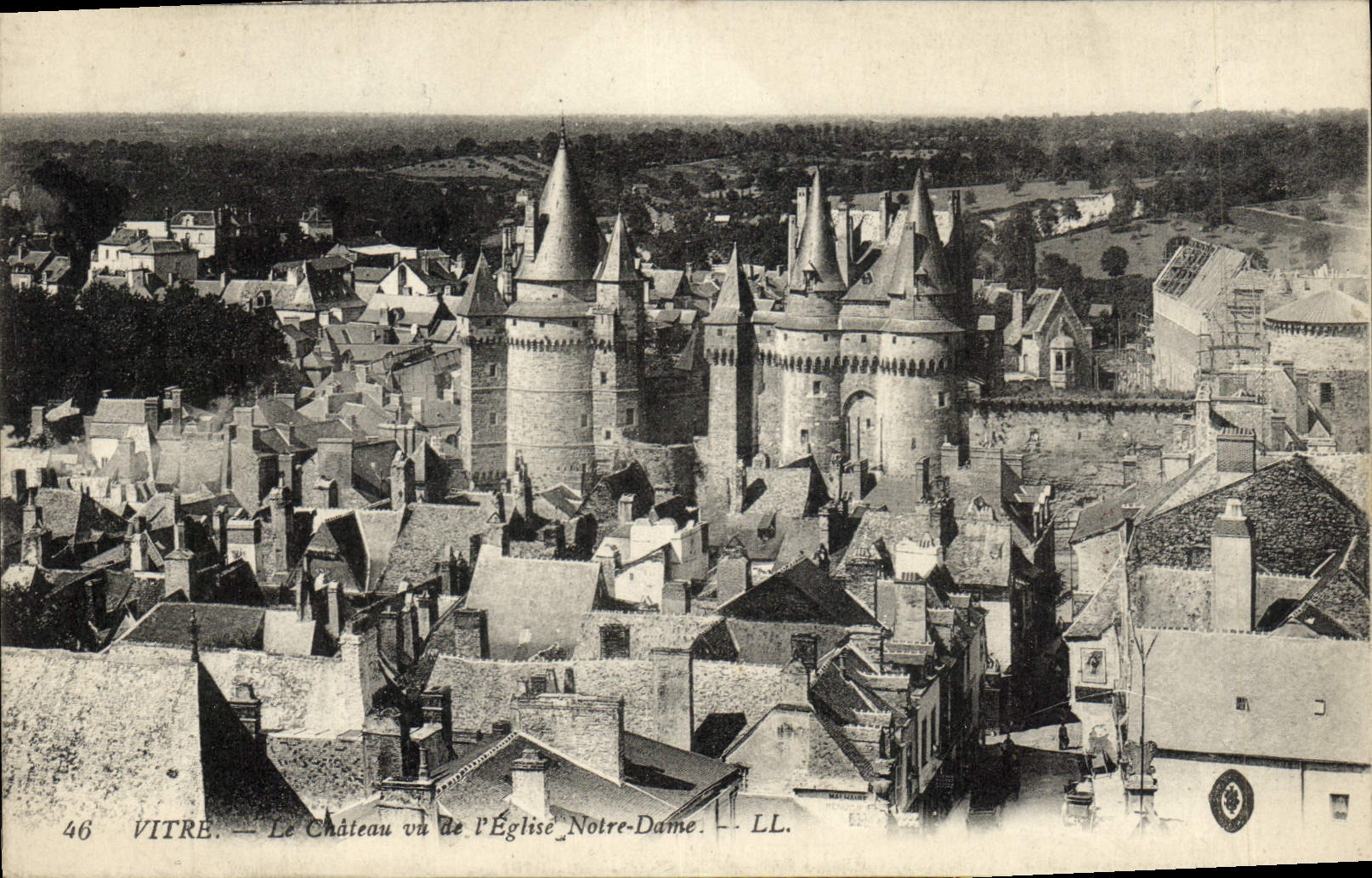 Castillo de la POSTAL de la VENDIMIA del cristal visto de la iglesia de Notre Dame