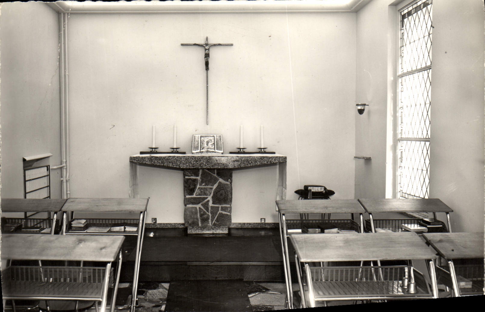 MODERN CARD Amiens School of the Room oratory of raised