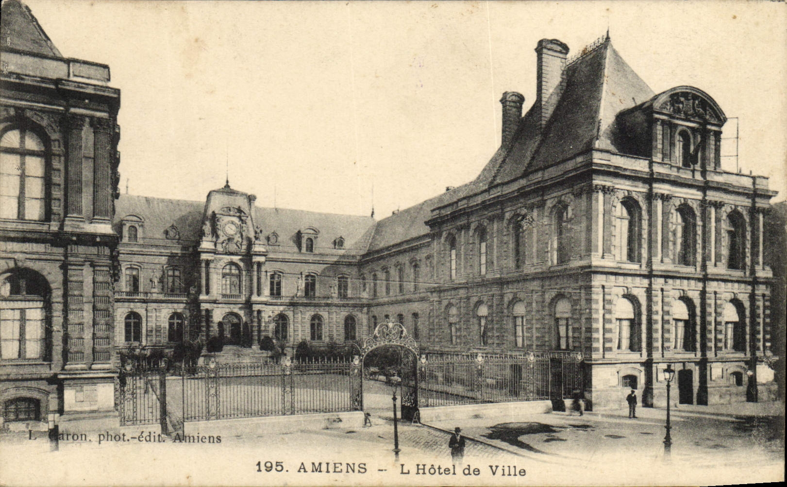 CPA Amiens Hotel de Ville
